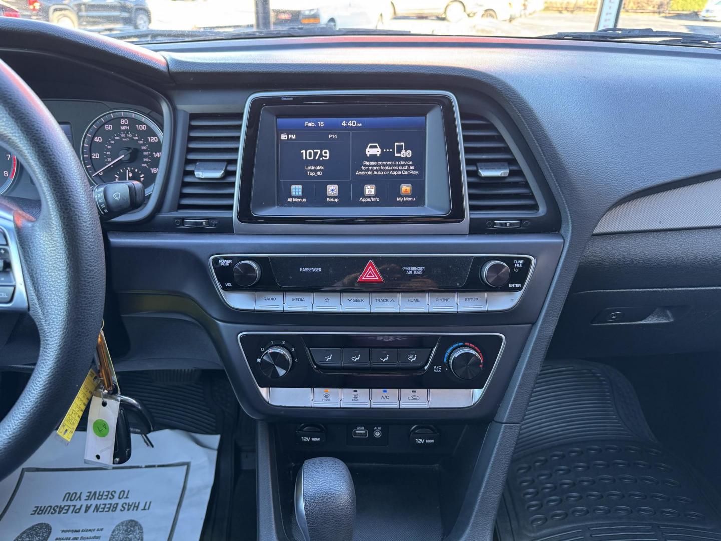 2018 BLACK HYUNDAI SONATA SE (5NPE24AF4JH) , located at 5900 E. Lancaster Ave., Fort Worth, TX, 76112, (817) 457-5456, 0.000000, 0.000000 - Photo#18