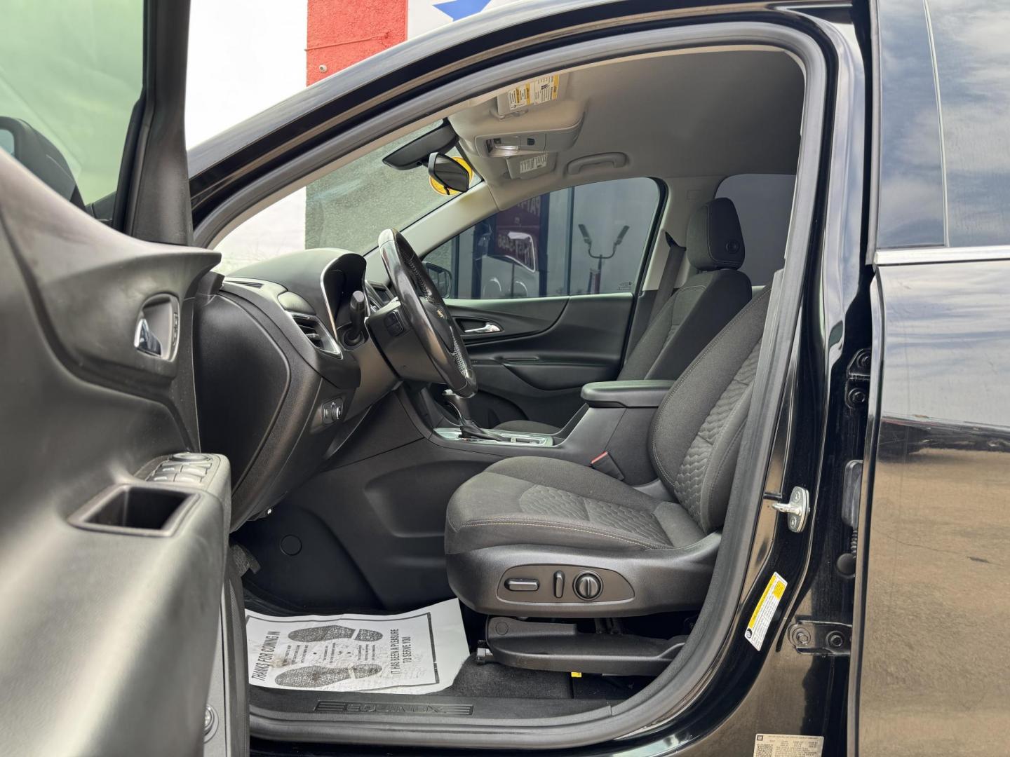 2019 BLACK CHEVROLET EQUINOX LT (1LT) (2GNAXKEV6K6) , located at 5900 E. Lancaster Ave., Fort Worth, TX, 76112, (817) 457-5456, 0.000000, 0.000000 - Photo#9