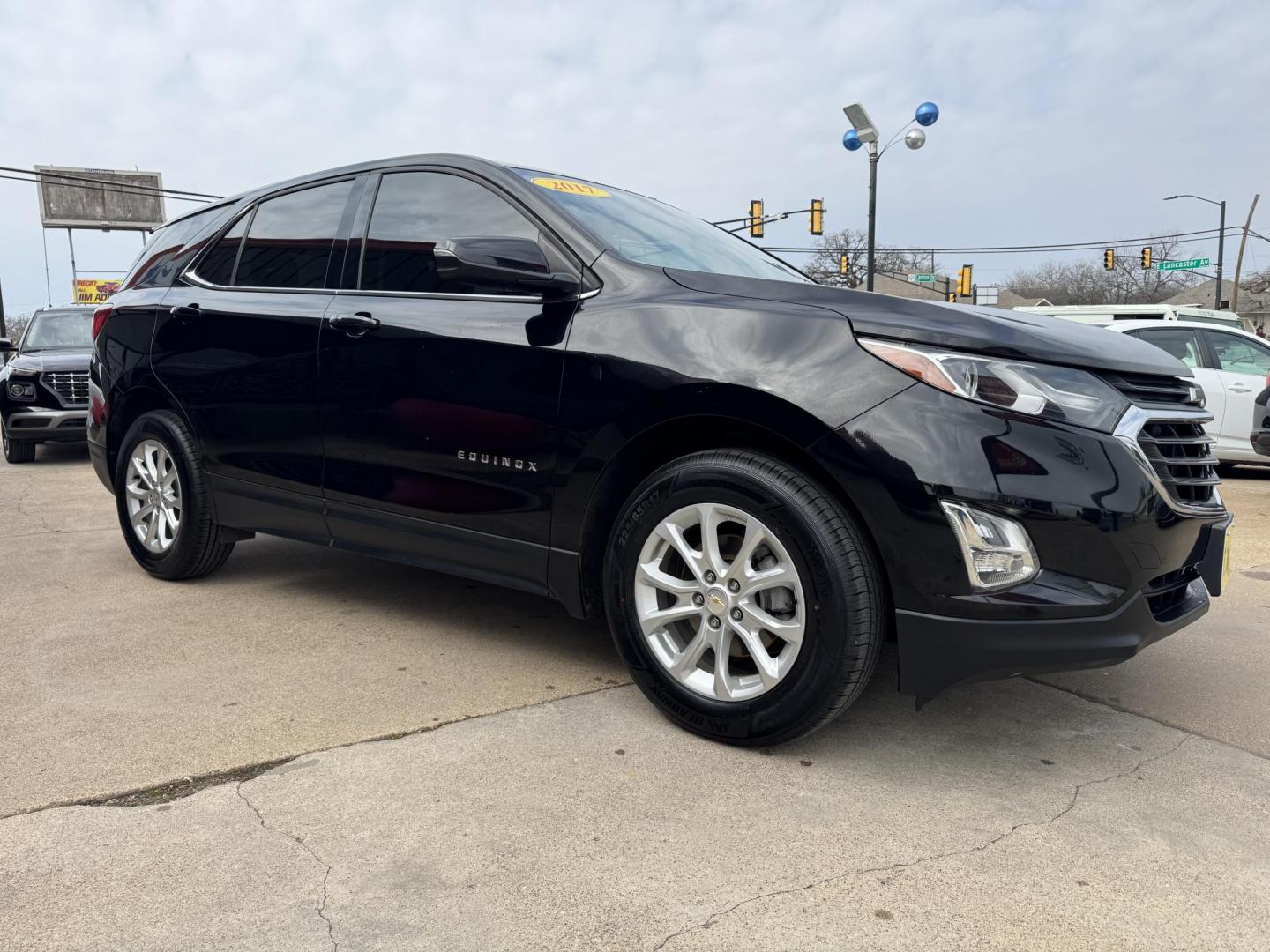 2019 BLACK CHEVROLET EQUINOX LT (1LT) (2GNAXKEV6K6) , located at 5900 E. Lancaster Ave., Fort Worth, TX, 76112, (817) 457-5456, 0.000000, 0.000000 - Photo#2