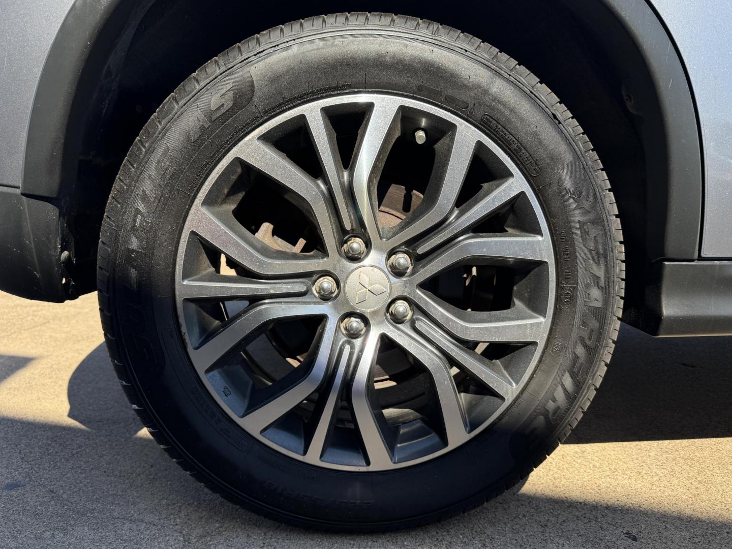 2016 GRAY MITSUBISHI OUTLANDER SPORT ES (JA4AP3AU1GZ) , located at 5900 E. Lancaster Ave., Fort Worth, TX, 76112, (817) 457-5456, 0.000000, 0.000000 - Photo#20