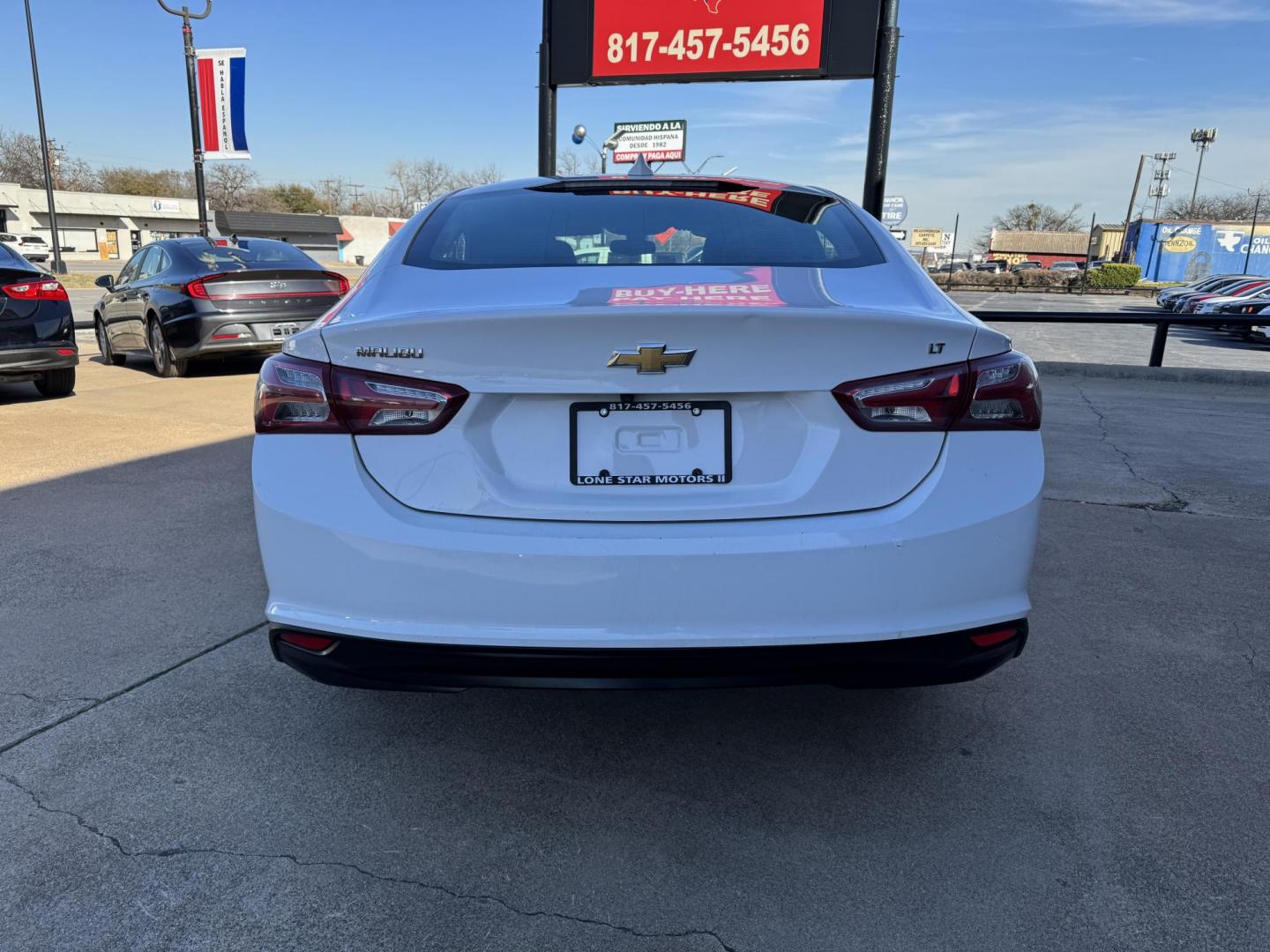 2019 WHITE CHEVROLET MALIBU LT (2FL) (1G1ZD5ST2KF) , located at 5900 E. Lancaster Ave., Fort Worth, TX, 76112, (817) 457-5456, 0.000000, 0.000000 - Photo#4