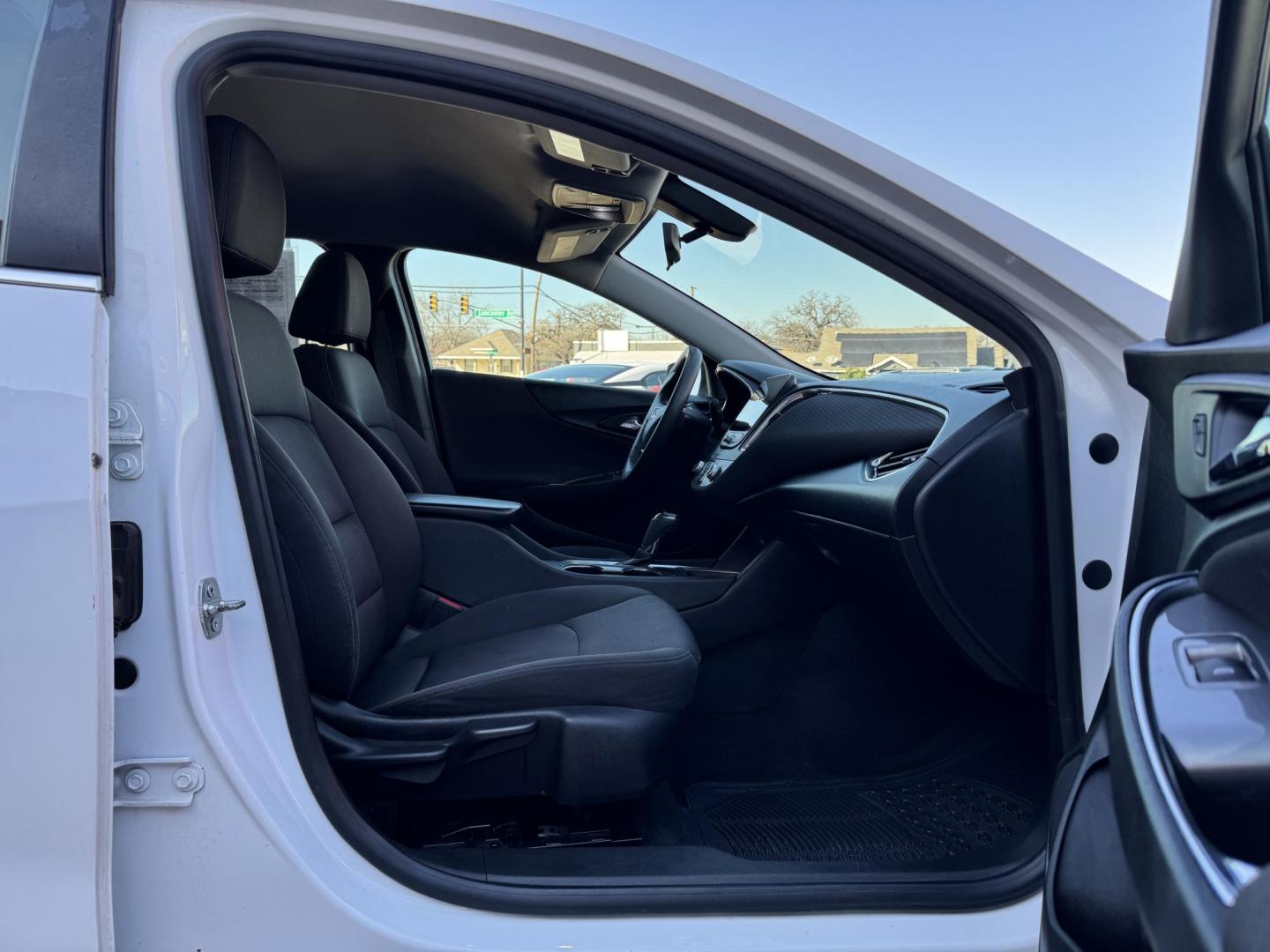 2019 WHITE CHEVROLET MALIBU LT (2FL) (1G1ZD5ST2KF) , located at 5900 E. Lancaster Ave., Fort Worth, TX, 76112, (817) 457-5456, 0.000000, 0.000000 - Photo#15