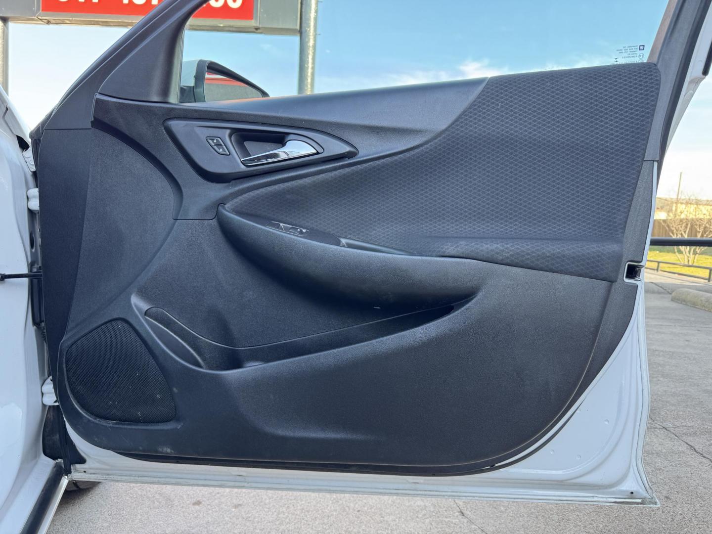 2019 WHITE CHEVROLET MALIBU LT (2FL) (1G1ZD5ST2KF) , located at 5900 E. Lancaster Ave., Fort Worth, TX, 76112, (817) 457-5456, 0.000000, 0.000000 - Photo#14