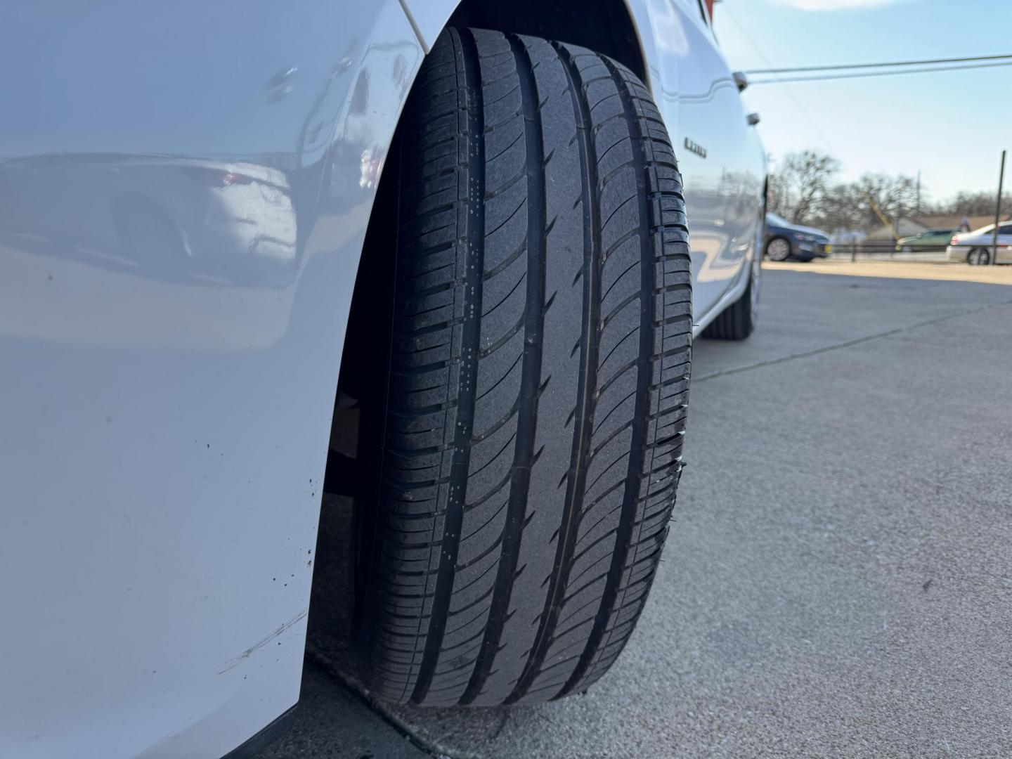 2019 WHITE CHEVROLET MALIBU LT (2FL) (1G1ZD5ST2KF) , located at 5900 E. Lancaster Ave., Fort Worth, TX, 76112, (817) 457-5456, 0.000000, 0.000000 - Photo#20