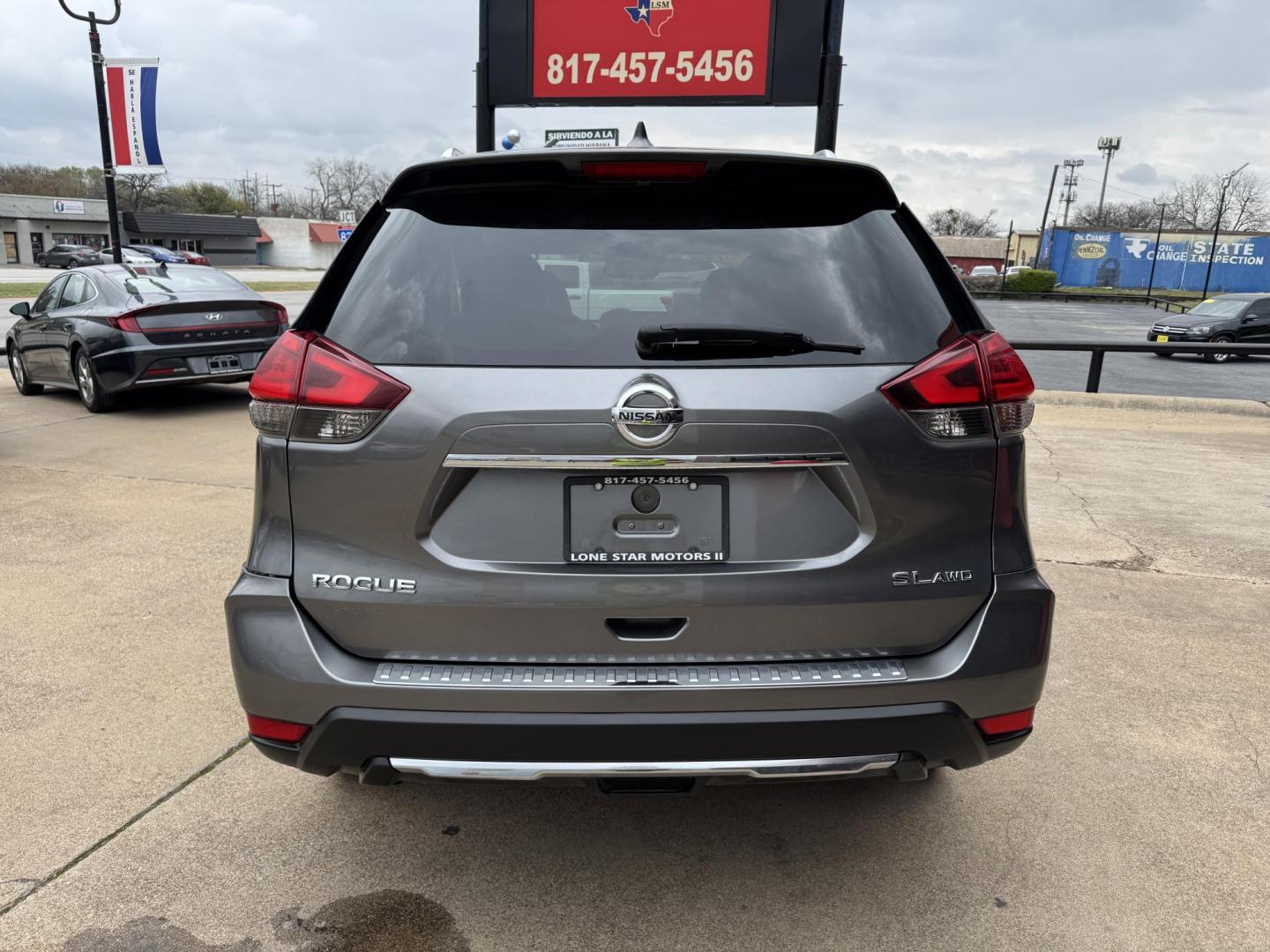 2017 GRAY NISSAN ROGUE S; SL; SV (5N1AT2MV8HC) , located at 5900 E. Lancaster Ave., Fort Worth, TX, 76112, (817) 457-5456, 0.000000, 0.000000 - Photo#4