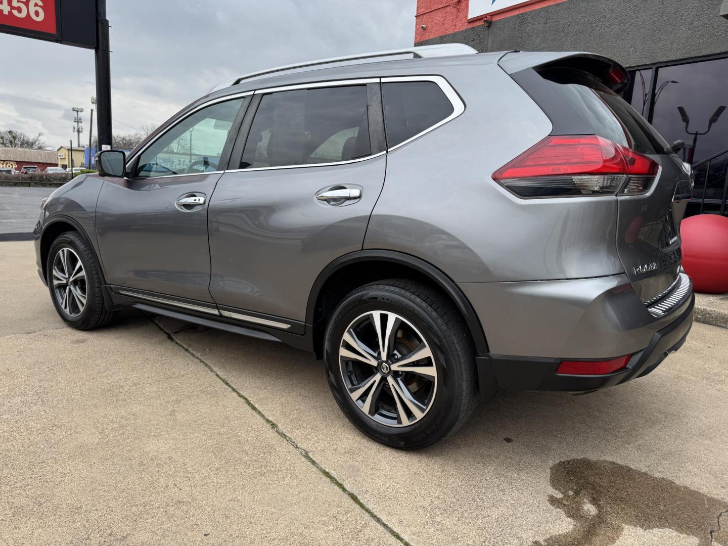 2017 GRAY NISSAN ROGUE S; SL; SV (5N1AT2MV8HC) , located at 5900 E. Lancaster Ave., Fort Worth, TX, 76112, (817) 457-5456, 0.000000, 0.000000 - Photo#7