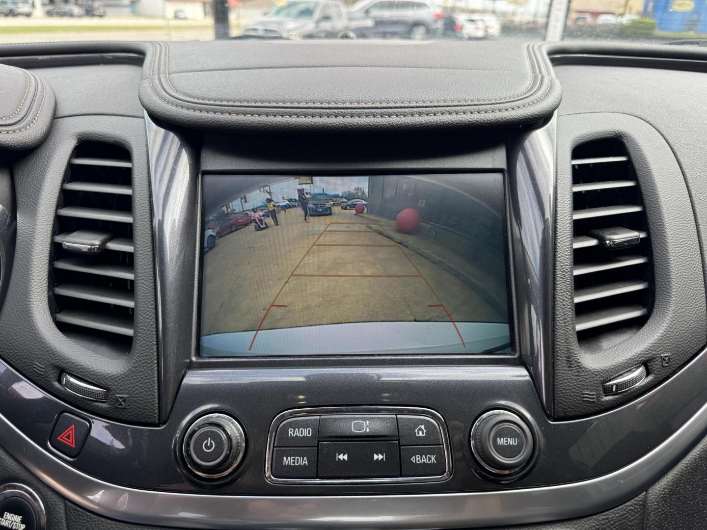 2019 WHITE CHEVROLET IMPALA LT (1LT) (1G11Z5S38KU) , located at 5900 E. Lancaster Ave., Fort Worth, TX, 76112, (817) 457-5456, 0.000000, 0.000000 - Photo#20