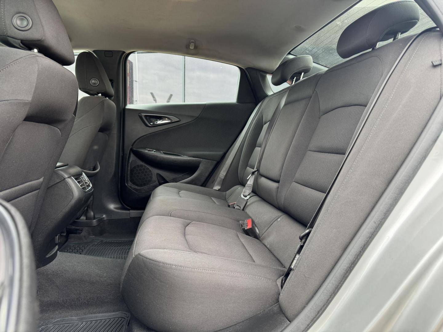 2020 SILVER CHEVROLET MALIBU LT (1LT) (1G1ZD5ST5LF) , located at 5900 E. Lancaster Ave., Fort Worth, TX, 76112, (817) 457-5456, 0.000000, 0.000000 - Photo#11