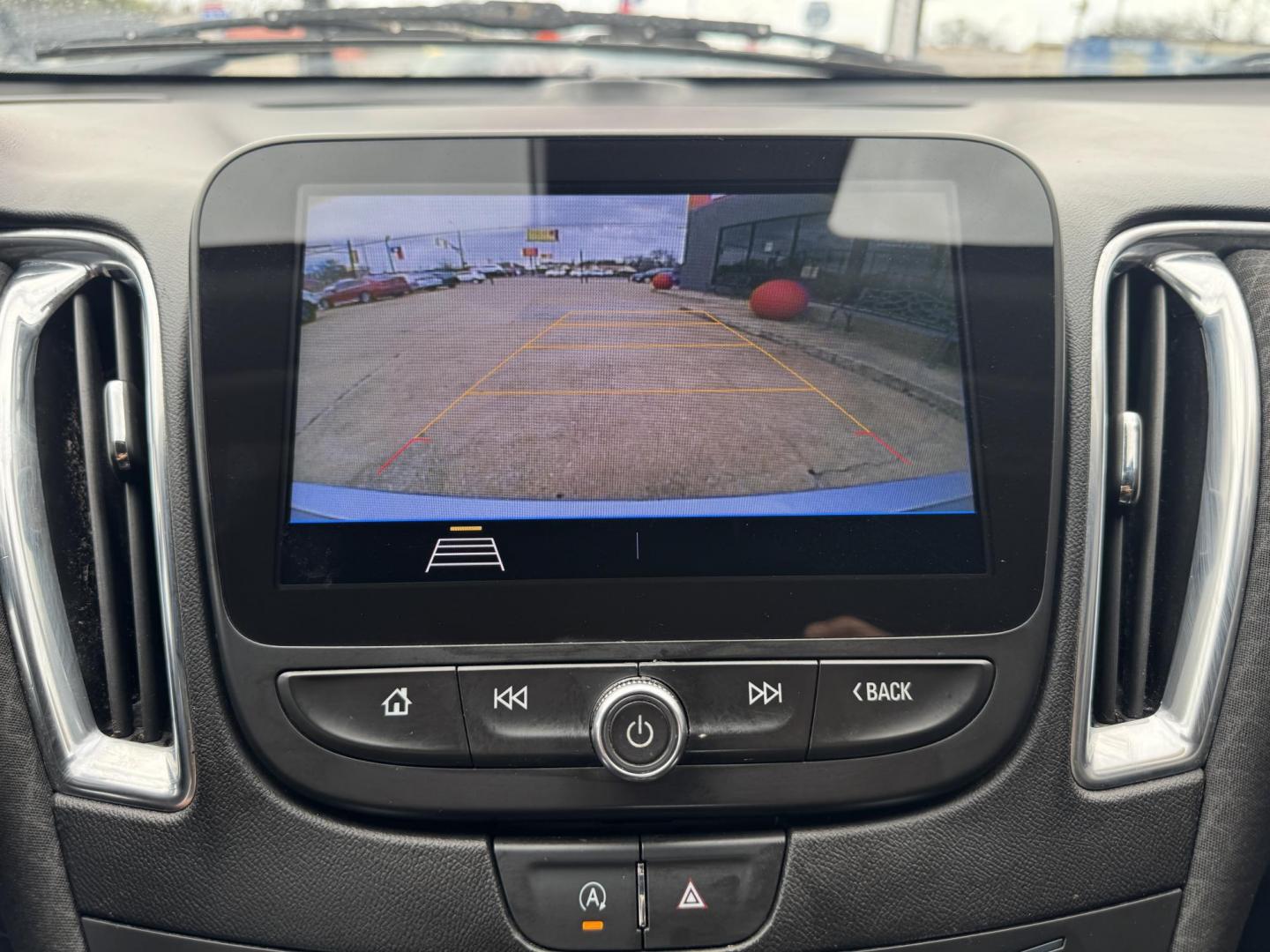 2020 SILVER CHEVROLET MALIBU LT (1LT) (1G1ZD5ST5LF) , located at 5900 E. Lancaster Ave., Fort Worth, TX, 76112, (817) 457-5456, 0.000000, 0.000000 - Photo#19