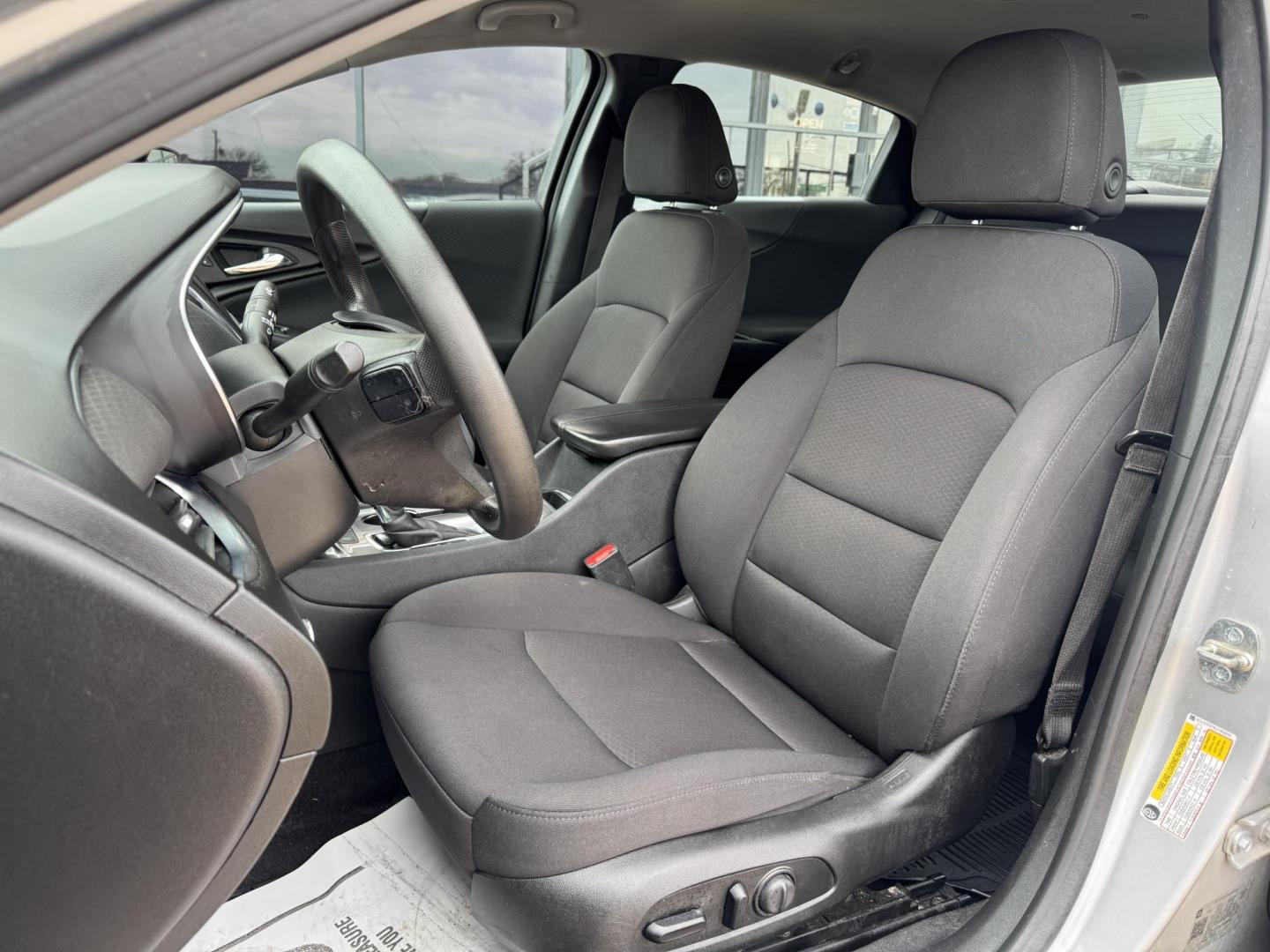 2020 SILVER CHEVROLET MALIBU LT (1LT) (1G1ZD5ST5LF) , located at 5900 E. Lancaster Ave., Fort Worth, TX, 76112, (817) 457-5456, 0.000000, 0.000000 - Photo#9