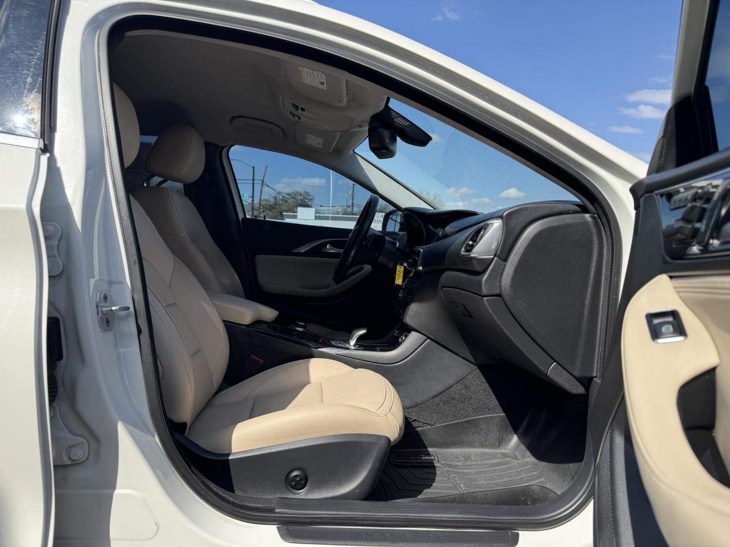 2017 WHITE INFINITI QX30 BASE; PREMIUM (SJKCH5CR8HA) , located at 5900 E. Lancaster Ave., Fort Worth, TX, 76112, (817) 457-5456, 0.000000, 0.000000 - Photo#16