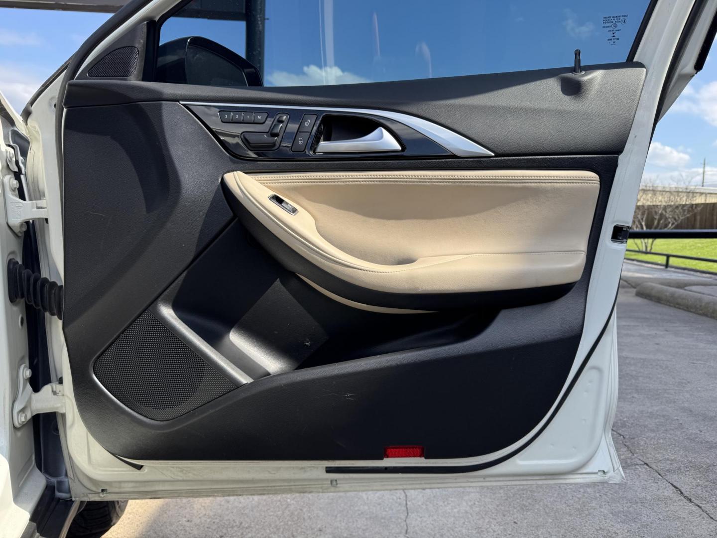 2017 WHITE INFINITI QX30 BASE; PREMIUM (SJKCH5CR8HA) , located at 5900 E. Lancaster Ave., Fort Worth, TX, 76112, (817) 457-5456, 0.000000, 0.000000 - Photo#15