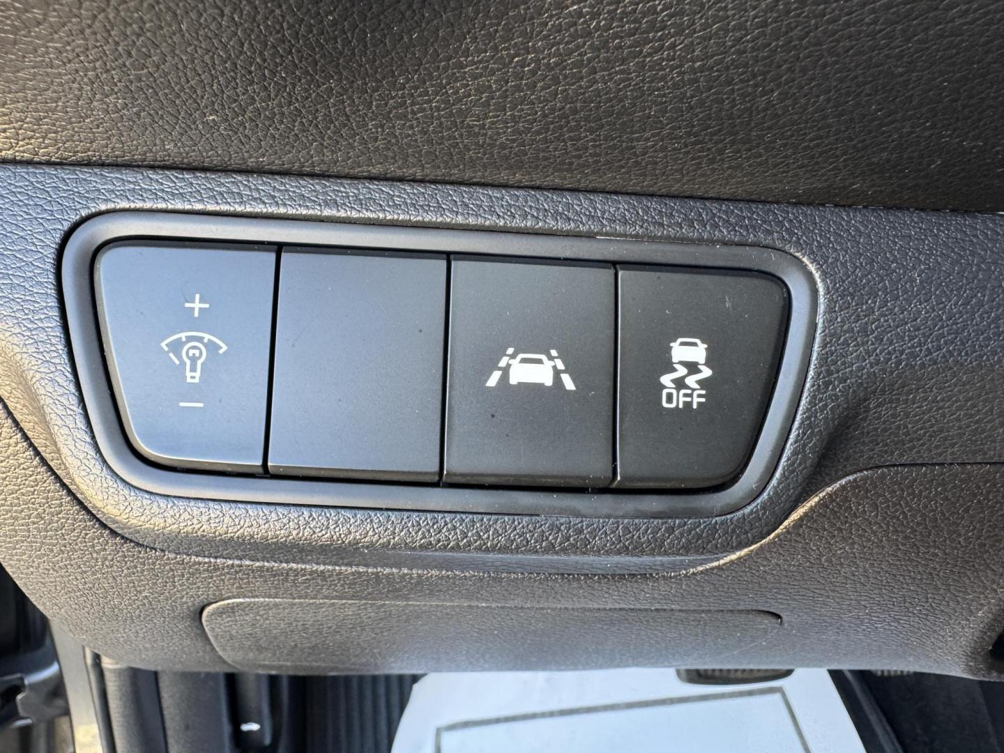 2021 GRAY KIA FORTE FE; LXS (3KPF24AD5ME) , located at 5900 E. Lancaster Ave., Fort Worth, TX, 76112, (817) 457-5456, 0.000000, 0.000000 - Photo#9