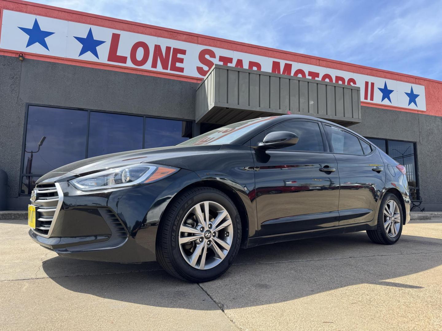 2018 BLACK HYUNDAI ELANTRA LIMITED; SE (KMHD84LF3JU) , located at 5900 E. Lancaster Ave., Fort Worth, TX, 76112, (817) 457-5456, 0.000000, 0.000000 - Photo#0
