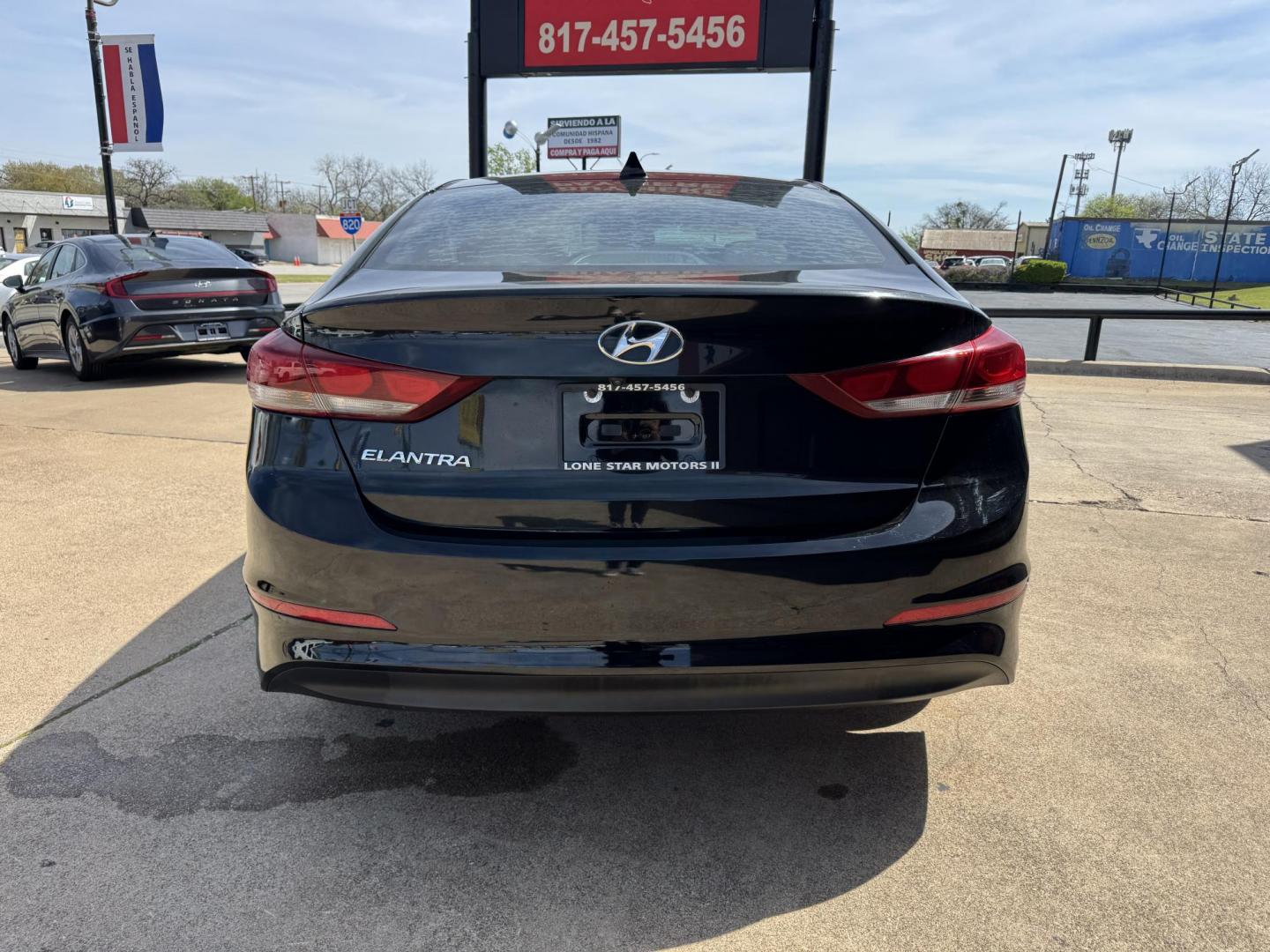 2018 BLACK HYUNDAI ELANTRA LIMITED; SE (KMHD84LF3JU) , located at 5900 E. Lancaster Ave., Fort Worth, TX, 76112, (817) 457-5456, 0.000000, 0.000000 - Photo#4