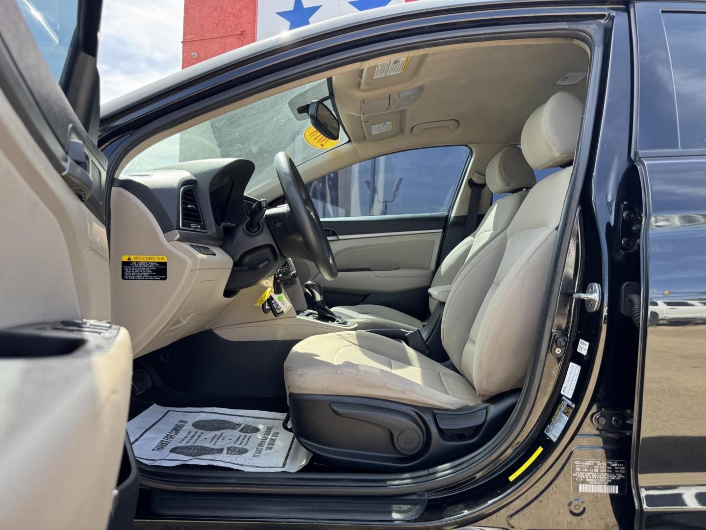2018 BLACK HYUNDAI ELANTRA LIMITED; SE (KMHD84LF3JU) , located at 5900 E. Lancaster Ave., Fort Worth, TX, 76112, (817) 457-5456, 0.000000, 0.000000 - Photo#8