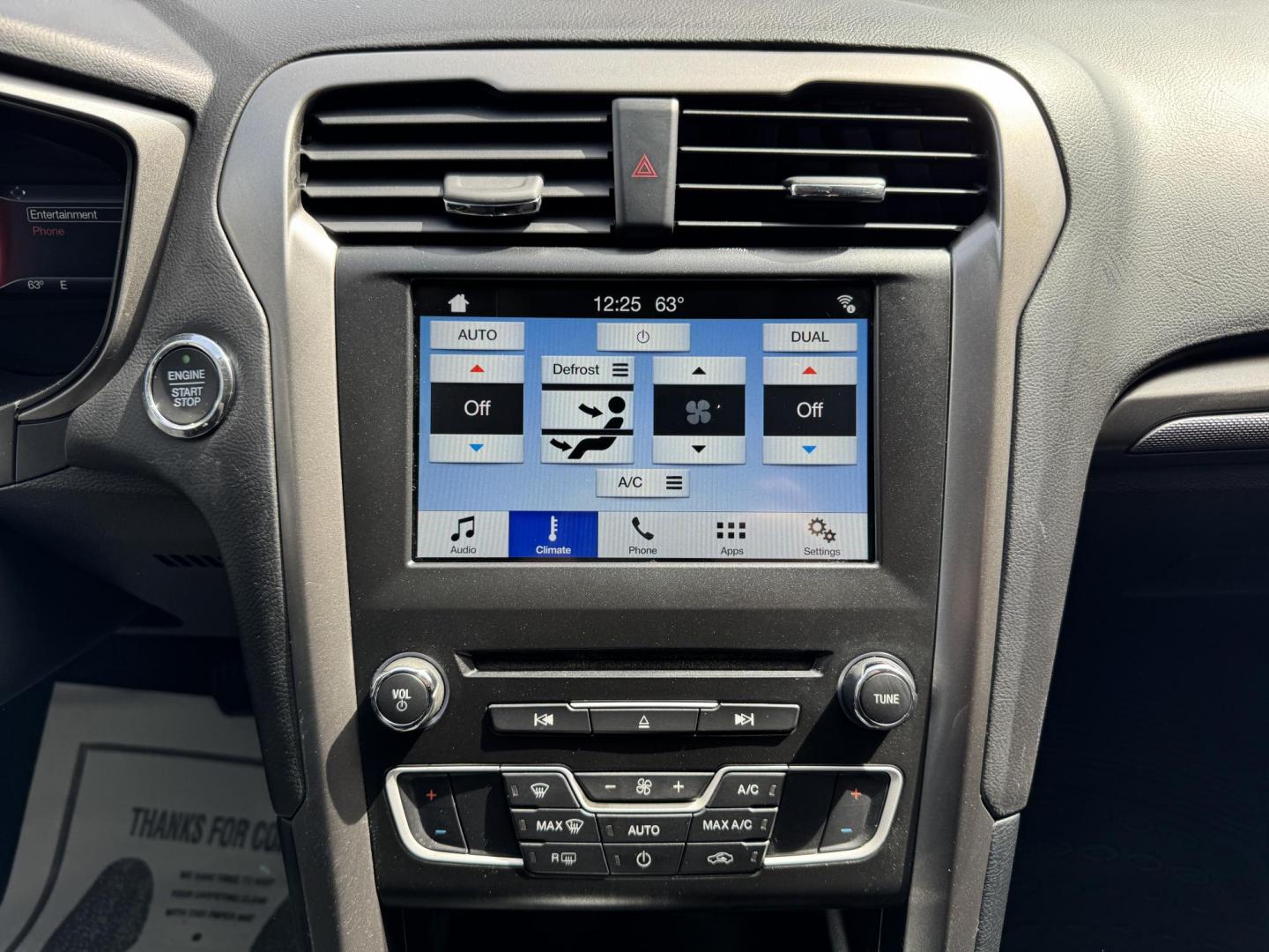 2018 WHITE FORD FUSION SE (3FA6P0H70JR) , located at 5900 E. Lancaster Ave., Fort Worth, TX, 76112, (817) 457-5456, 0.000000, 0.000000 - Photo#19