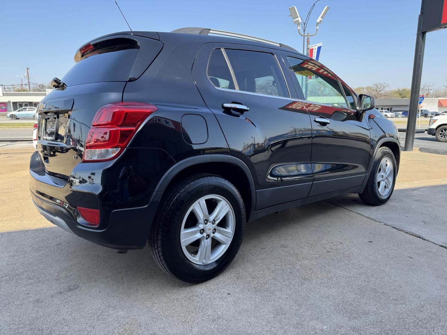 2019 BLACK CHEVROLET TRAX 1LT (KL7CJLSB2KB) , located at 5900 E. Lancaster Ave., Fort Worth, TX, 76112, (817) 457-5456, 0.000000, 0.000000 - Photo#3