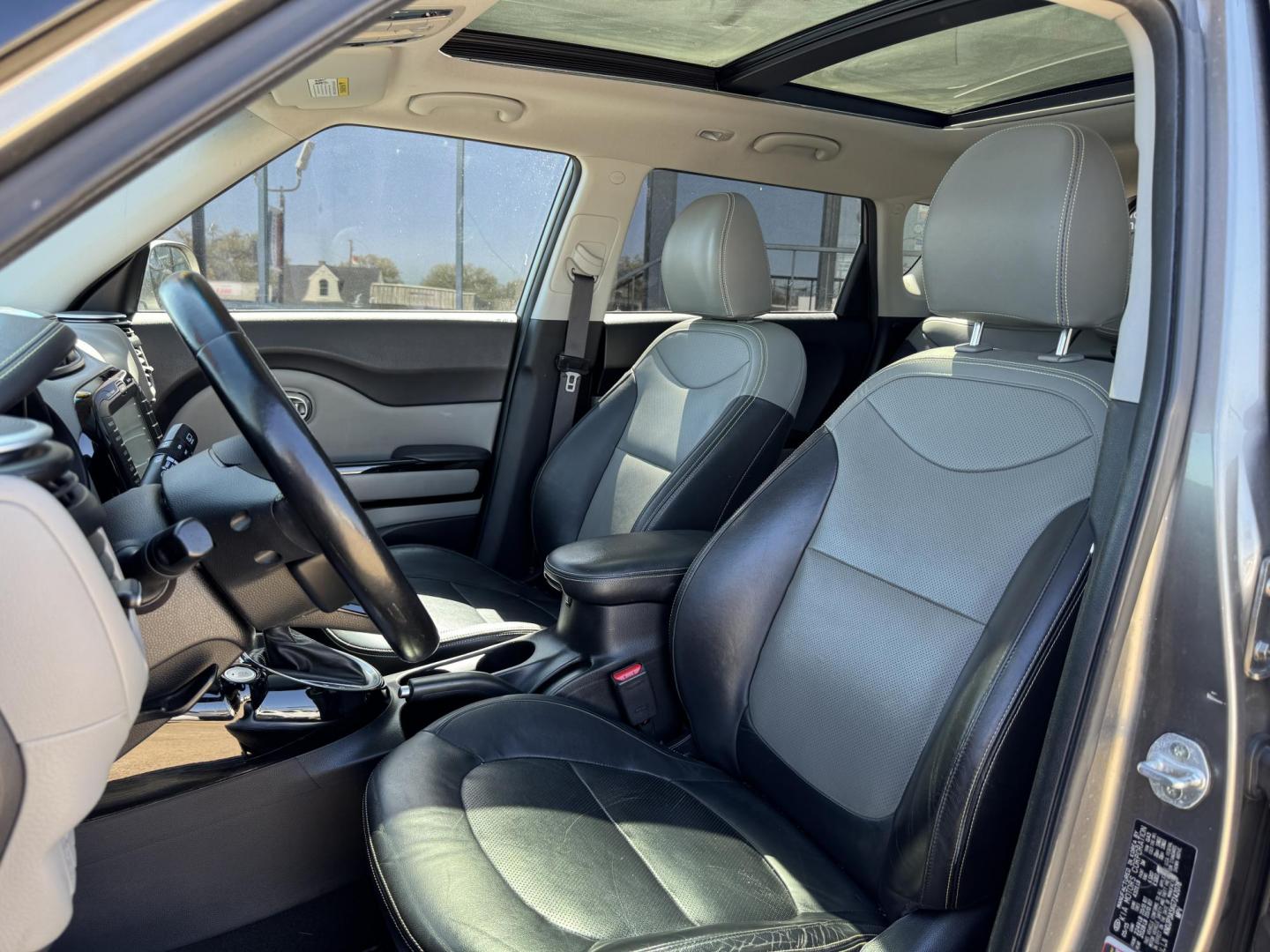 2016 GRAY KIA SOUL + (PLUS) (KNDJP3A5XG7) , located at 5900 E. Lancaster Ave., Fort Worth, TX, 76112, (817) 457-5456, 0.000000, 0.000000 - Photo#9