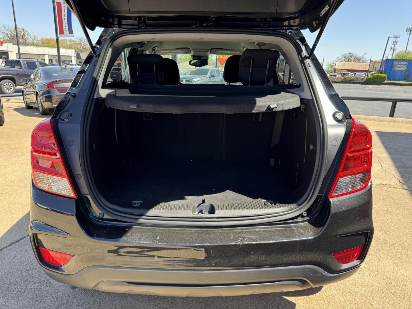 2020 BLACK CHEVROLET TRAX LS (KL7CJKSBXLB) , located at 5900 E. Lancaster Ave., Fort Worth, TX, 76112, (817) 457-5456, 0.000000, 0.000000 - Photo#5