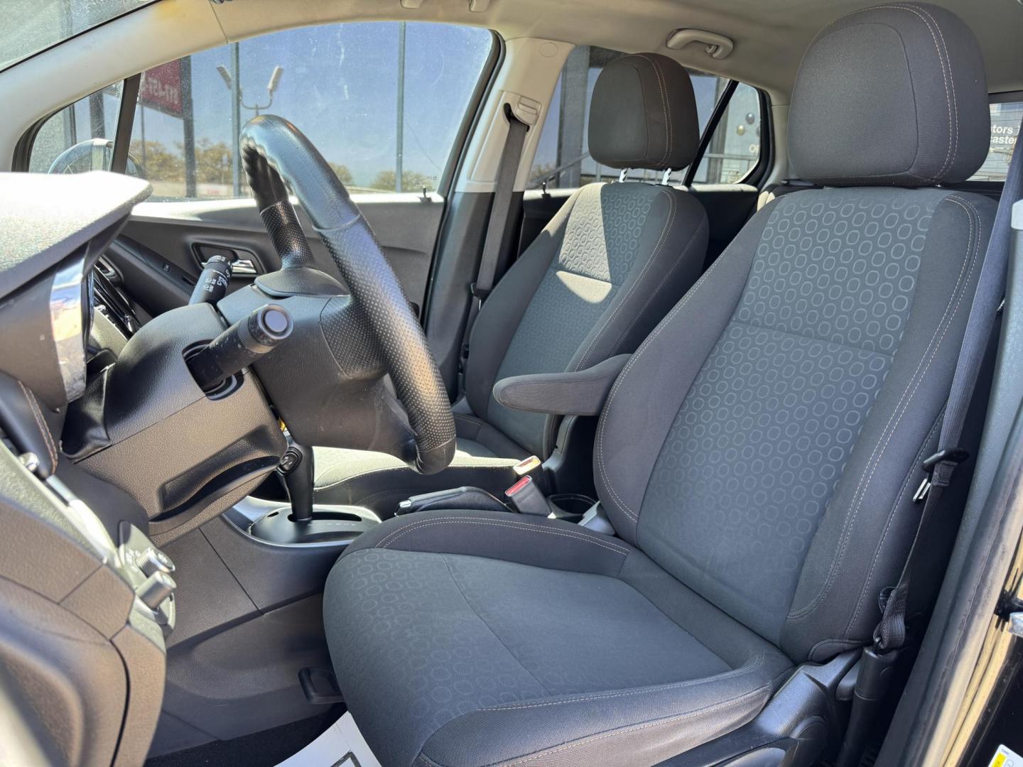 2020 BLACK CHEVROLET TRAX LS (KL7CJKSBXLB) , located at 5900 E. Lancaster Ave., Fort Worth, TX, 76112, (817) 457-5456, 0.000000, 0.000000 - Photo#9