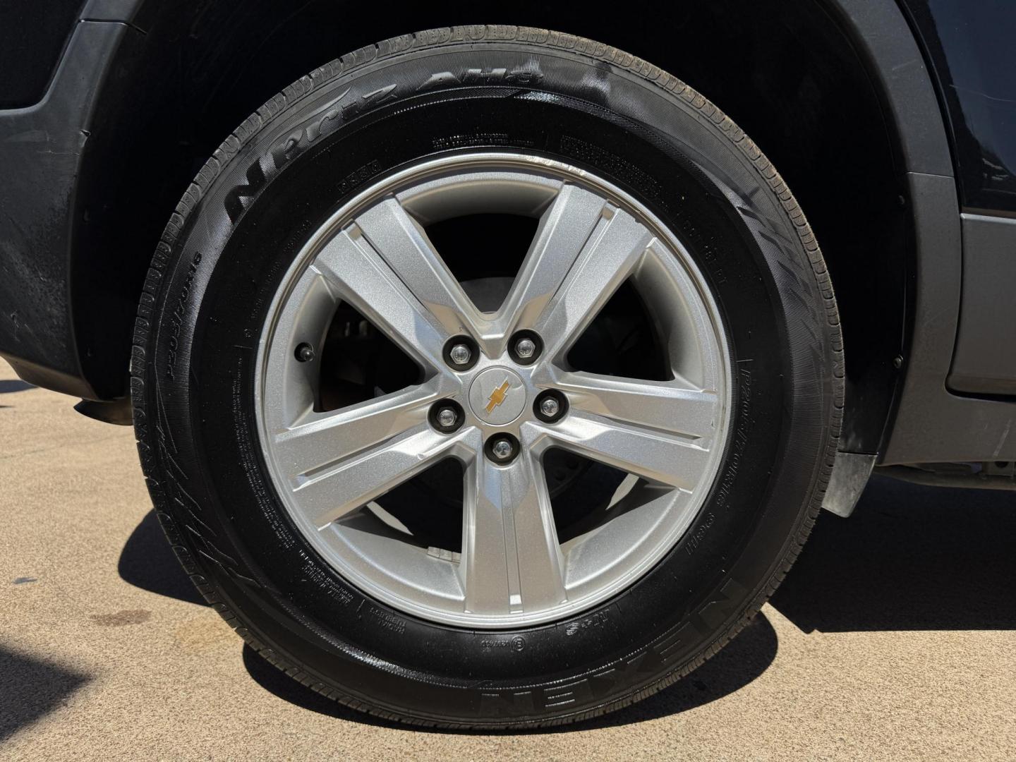 2020 BLACK CHEVROLET TRAX LS (KL7CJKSBXLB) , located at 5900 E. Lancaster Ave., Fort Worth, TX, 76112, (817) 457-5456, 0.000000, 0.000000 - Photo#21