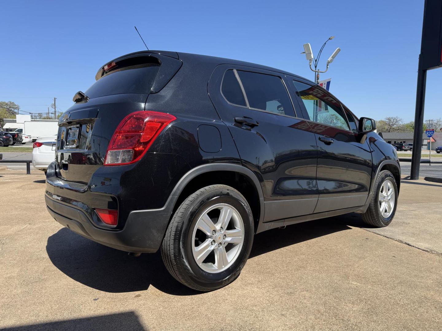 2020 BLACK CHEVROLET TRAX LS (KL7CJKSBXLB) , located at 5900 E. Lancaster Ave., Fort Worth, TX, 76112, (817) 457-5456, 0.000000, 0.000000 - Photo#3