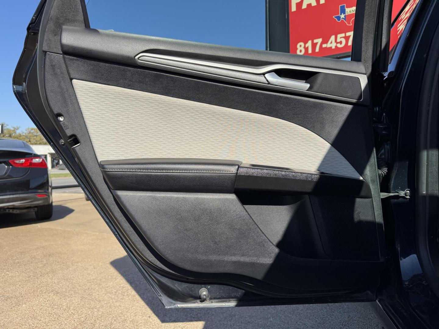 2020 BLUE FORD FUSION SE (3FA6P0HD7LR) , located at 5900 E. Lancaster Ave., Fort Worth, TX, 76112, (817) 457-5456, 0.000000, 0.000000 - Photo#10