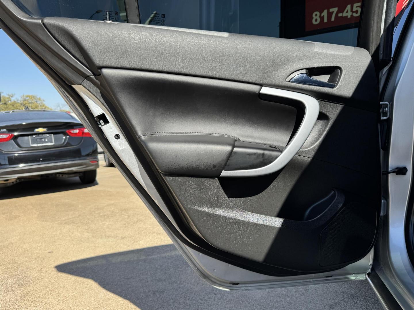 2017 SILVER BUICK REGAL SPORT TOURING (2G4GL5EX7H9) , located at 5900 E. Lancaster Ave., Fort Worth, TX, 76112, (817) 457-5456, 0.000000, 0.000000 - Photo#10