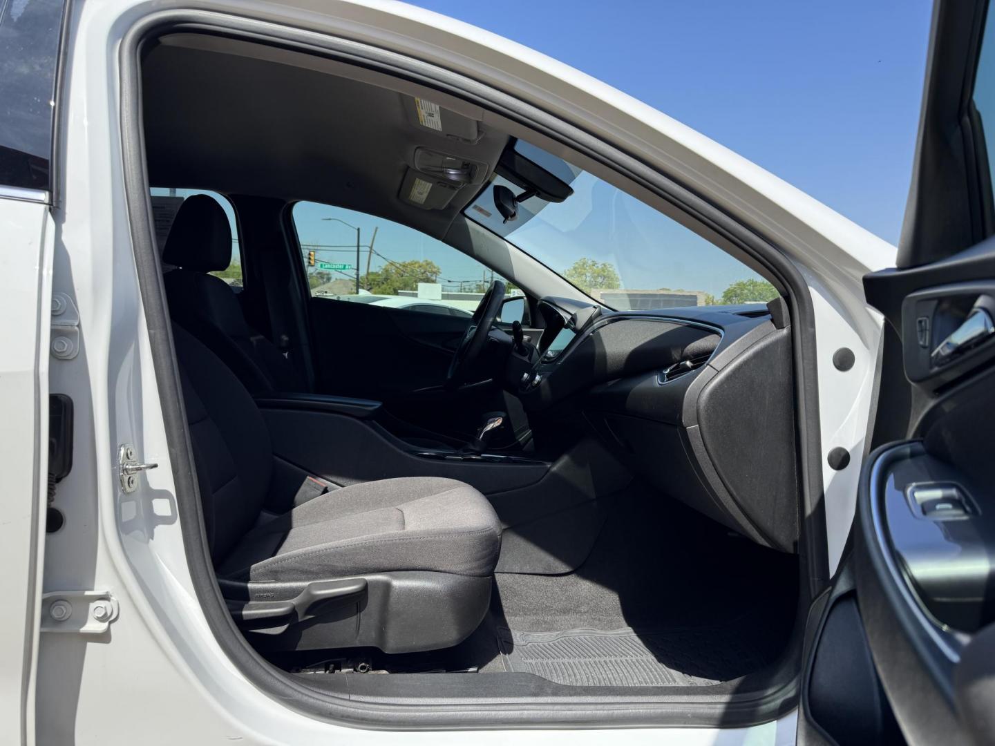 2021 WHITE CHEVROLET MALIBU LT (1LT) (1G1ZD5ST8MF) , located at 5900 E. Lancaster Ave., Fort Worth, TX, 76112, (817) 457-5456, 0.000000, 0.000000 - Photo#15