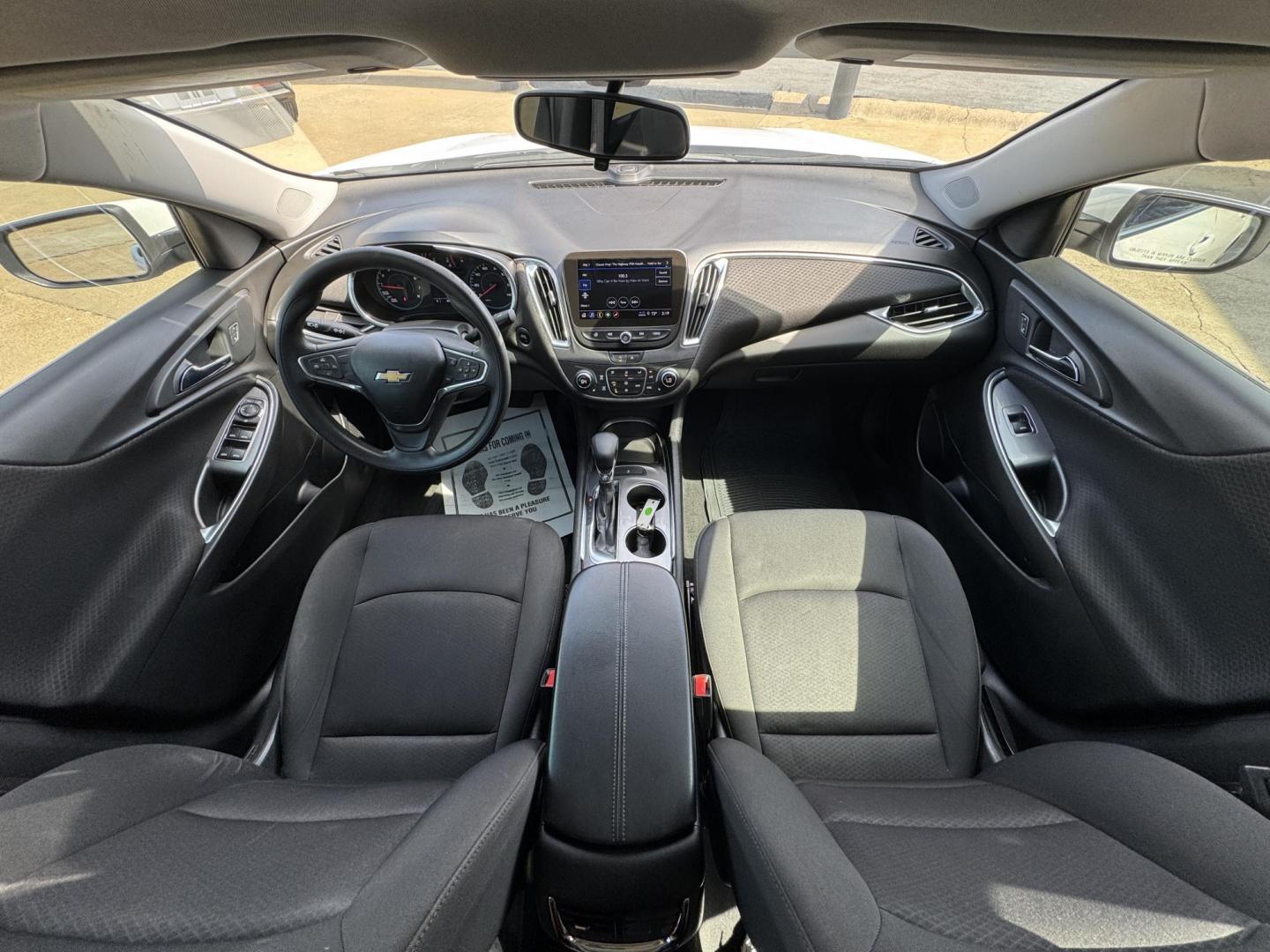2021 WHITE CHEVROLET MALIBU LT (1LT) (1G1ZD5ST8MF) , located at 5900 E. Lancaster Ave., Fort Worth, TX, 76112, (817) 457-5456, 0.000000, 0.000000 - Photo#17