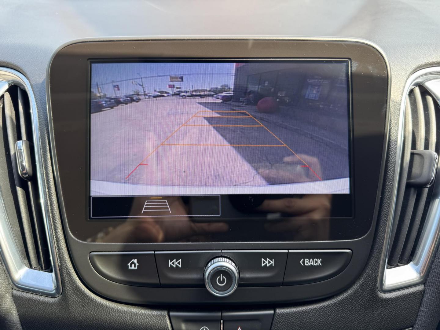 2021 WHITE CHEVROLET MALIBU LT (1LT) (1G1ZD5ST8MF) , located at 5900 E. Lancaster Ave., Fort Worth, TX, 76112, (817) 457-5456, 0.000000, 0.000000 - Photo#20