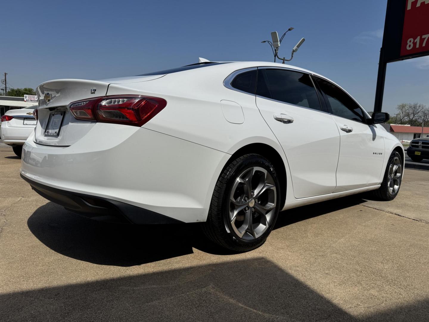 2021 WHITE CHEVROLET MALIBU LT (1LT) (1G1ZD5ST8MF) , located at 5900 E. Lancaster Ave., Fort Worth, TX, 76112, (817) 457-5456, 0.000000, 0.000000 - Photo#3