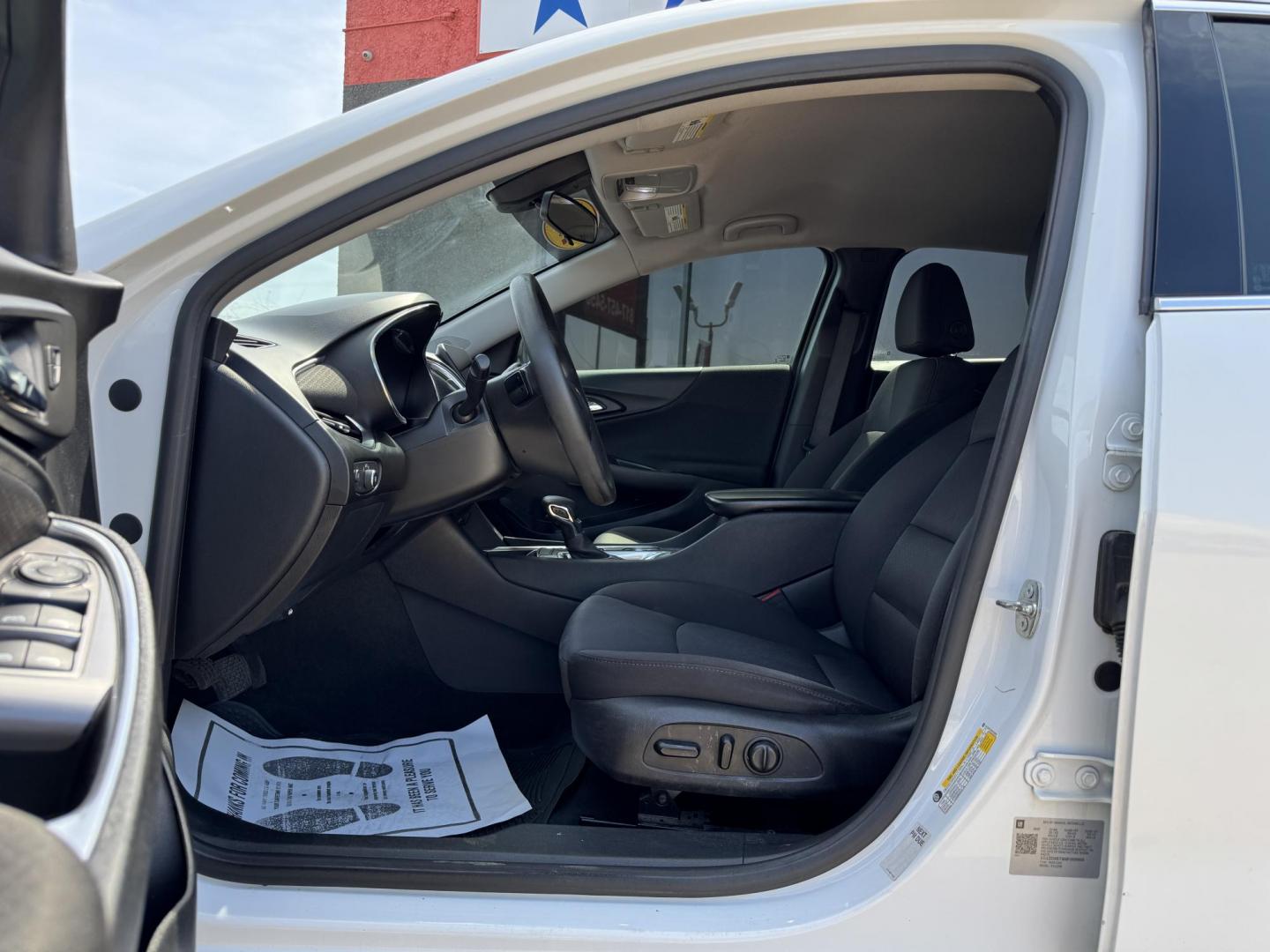 2021 WHITE CHEVROLET MALIBU LT (1LT) (1G1ZD5ST8MF) , located at 5900 E. Lancaster Ave., Fort Worth, TX, 76112, (817) 457-5456, 0.000000, 0.000000 - Photo#8