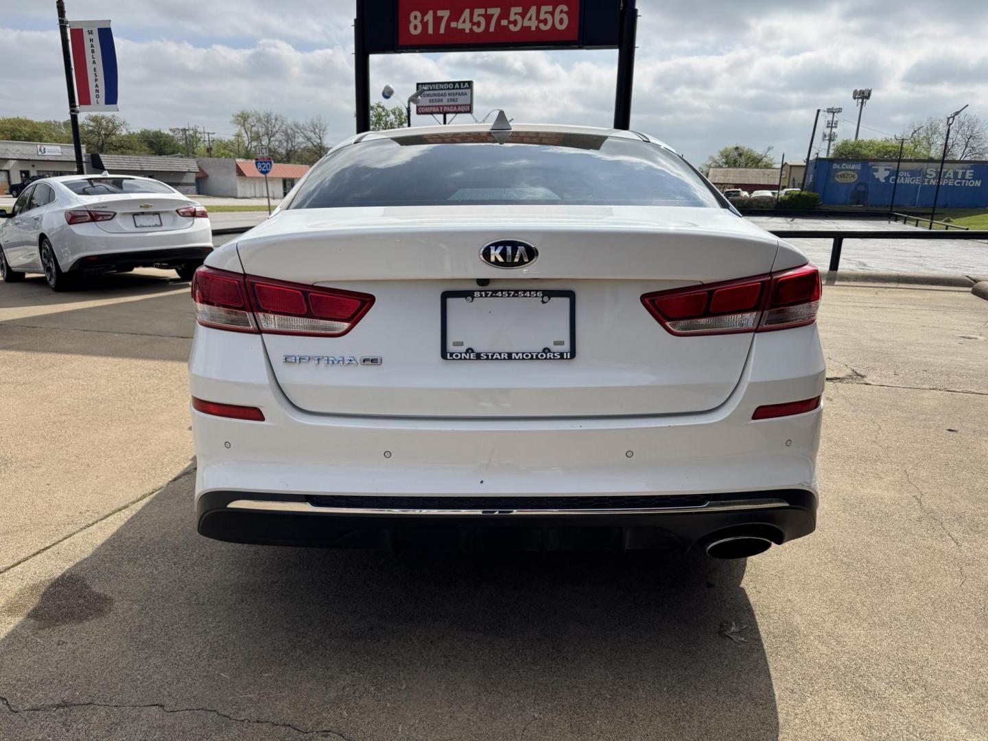 2020 WHITE KIA OPTIMA LX; S; SE (5XXGT4L34LG) , located at 5900 E. Lancaster Ave., Fort Worth, TX, 76112, (817) 457-5456, 0.000000, 0.000000 - Photo#3