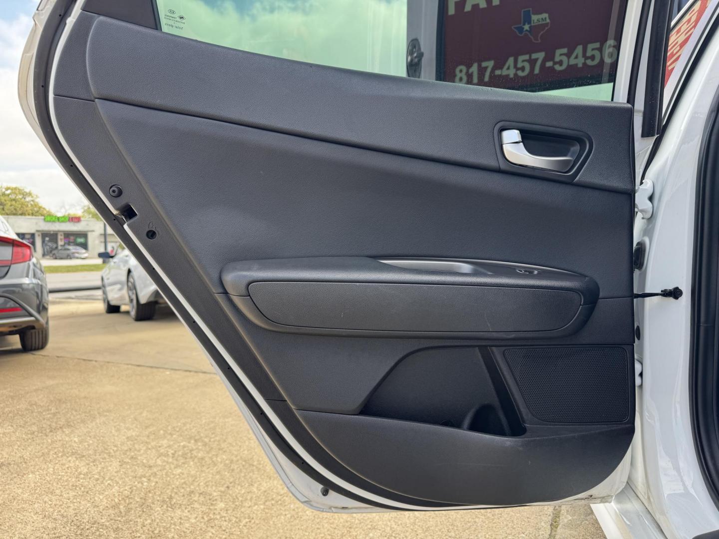 2020 WHITE KIA OPTIMA LX; S; SE (5XXGT4L34LG) , located at 5900 E. Lancaster Ave., Fort Worth, TX, 76112, (817) 457-5456, 0.000000, 0.000000 - Photo#11