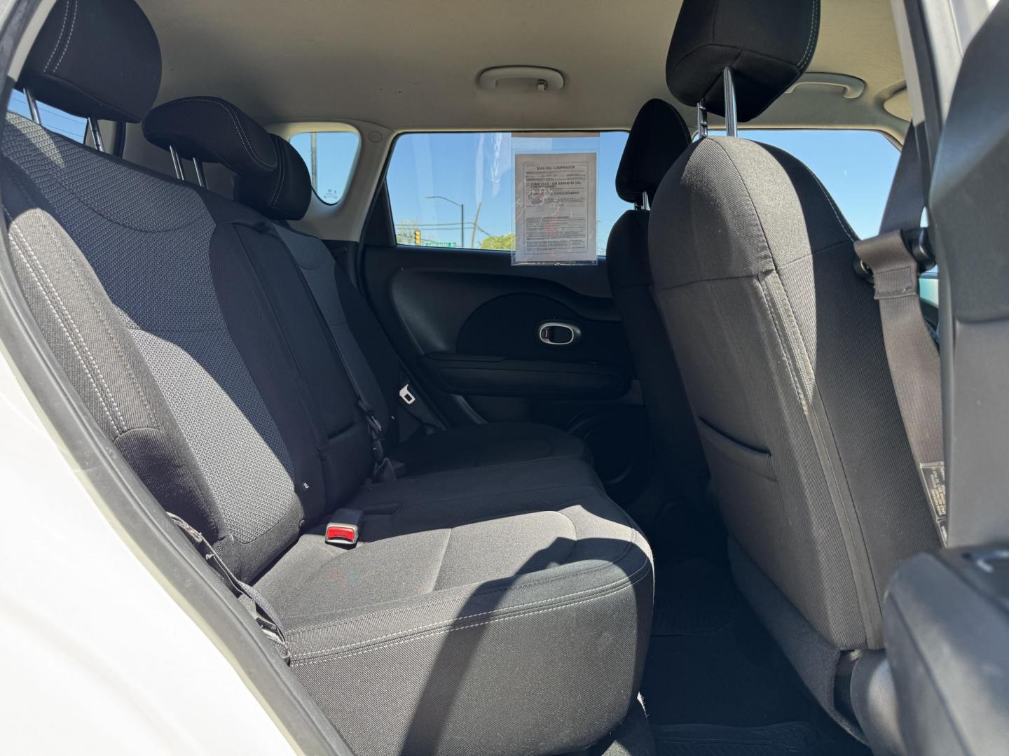 2018 WHITE KIA SOUL + (PLUS) (KNDJP3A53J7) , located at 5900 E. Lancaster Ave., Fort Worth, TX, 76112, (817) 457-5456, 0.000000, 0.000000 - Photo#14