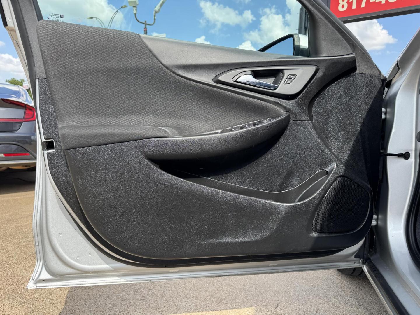 2021 SILVER CHEVROLET MALIBU LT (1LT) (1G1ZD5ST4MF) , located at 5900 E. Lancaster Ave., Fort Worth, TX, 76112, (817) 457-5456, 0.000000, 0.000000 - Photo#7