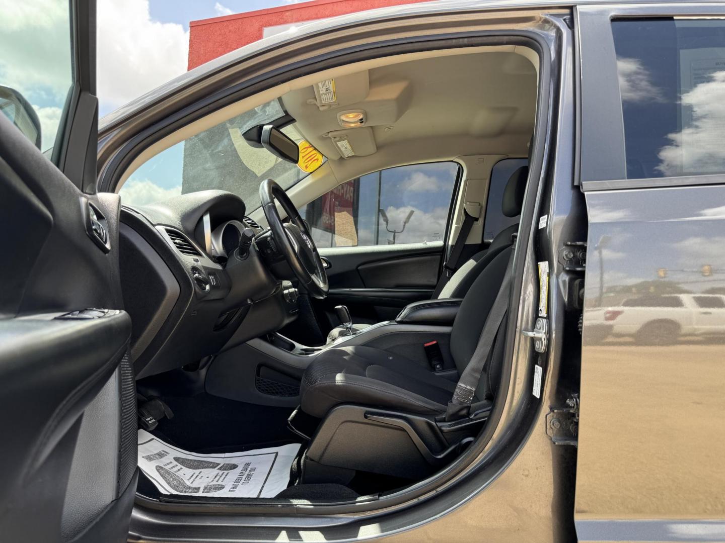 2018 GRAY DODGE JOURNEY SE (3C4PDCABXJT) , located at 5900 E. Lancaster Ave., Fort Worth, TX, 76112, (817) 457-5456, 0.000000, 0.000000 - Photo#9