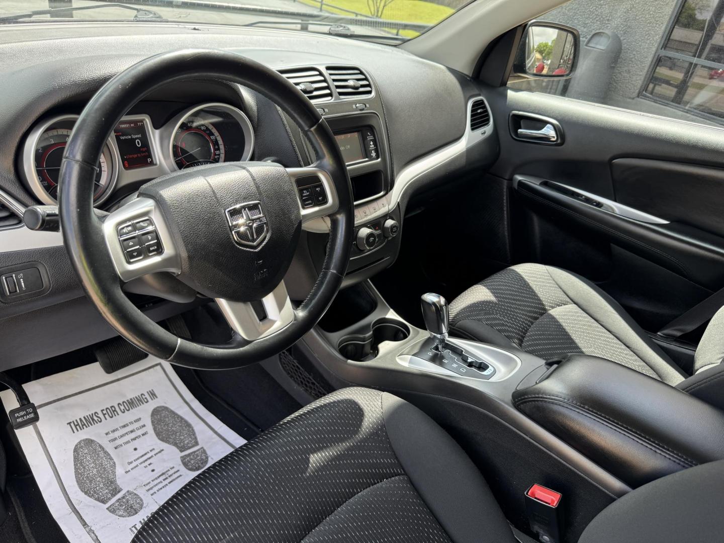 2018 GRAY DODGE JOURNEY SE (3C4PDCABXJT) , located at 5900 E. Lancaster Ave., Fort Worth, TX, 76112, (817) 457-5456, 0.000000, 0.000000 - Photo#10