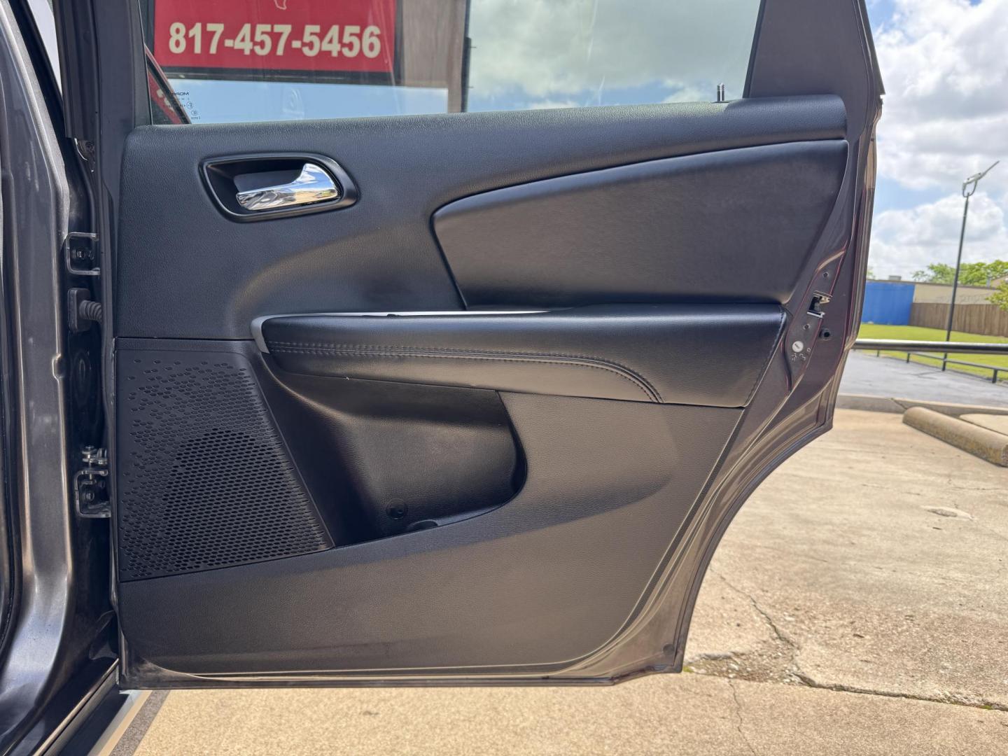 2018 GRAY DODGE JOURNEY SE (3C4PDCABXJT) , located at 5900 E. Lancaster Ave., Fort Worth, TX, 76112, (817) 457-5456, 0.000000, 0.000000 - Photo#14
