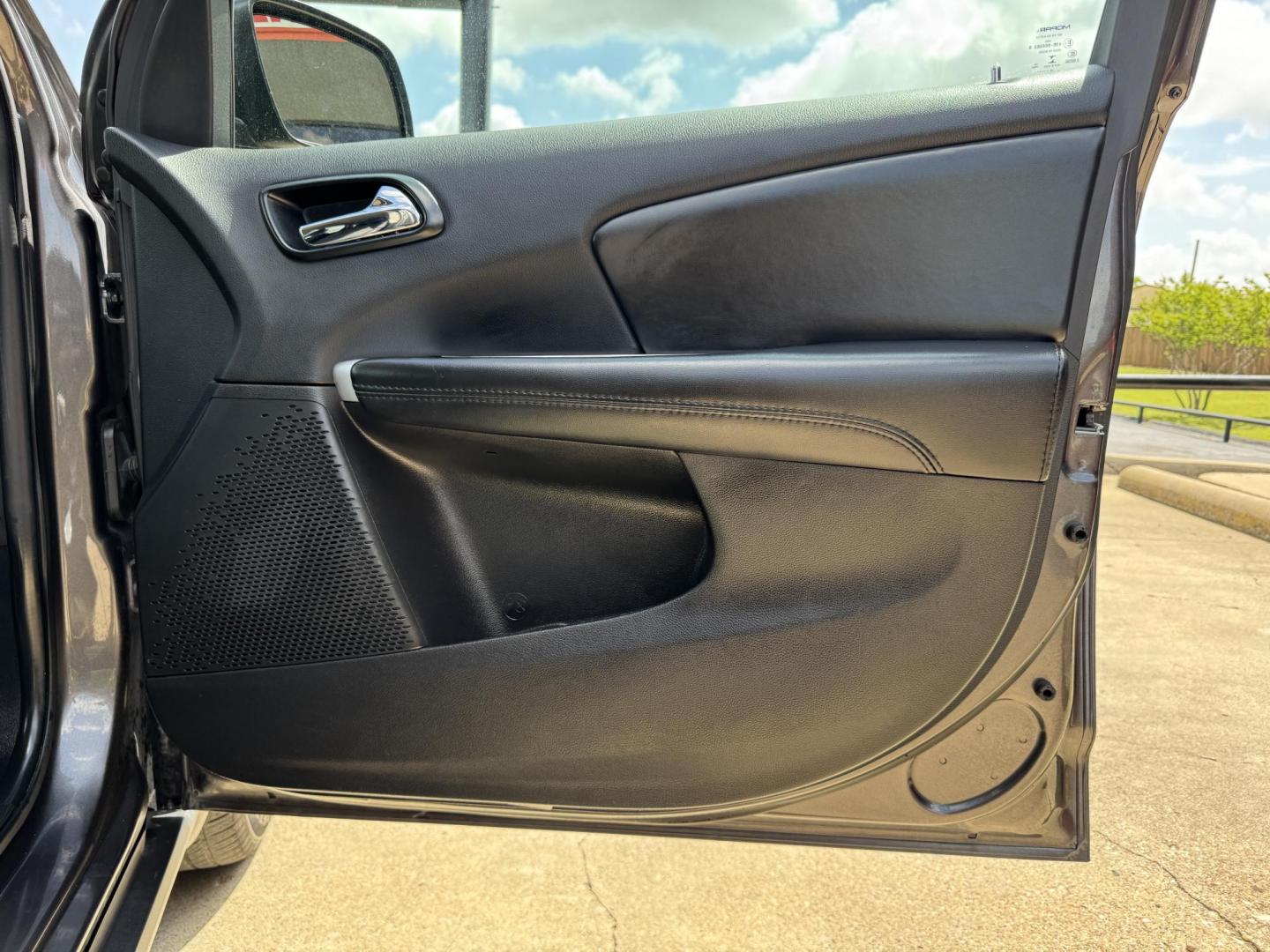 2018 GRAY DODGE JOURNEY SE (3C4PDCABXJT) , located at 5900 E. Lancaster Ave., Fort Worth, TX, 76112, (817) 457-5456, 0.000000, 0.000000 - Photo#16