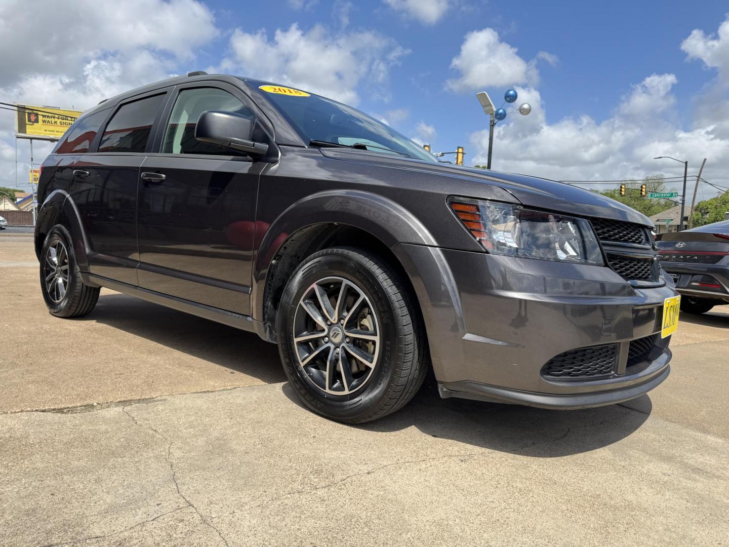 2018 GRAY DODGE JOURNEY SE (3C4PDCABXJT) , located at 5900 E. Lancaster Ave., Fort Worth, TX, 76112, (817) 457-5456, 0.000000, 0.000000 - Photo#2
