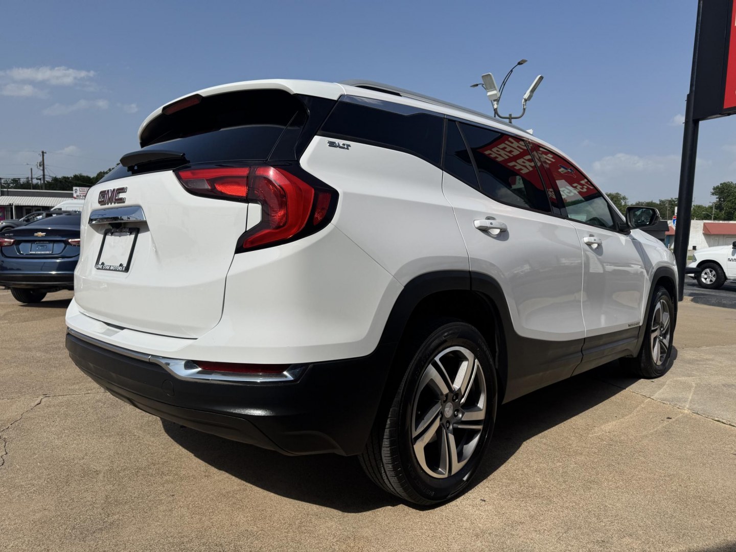 2019 WHITE GMC TERRAIN SLT (3GKALPEV7KL) , located at 5900 E. Lancaster Ave., Fort Worth, TX, 76112, (817) 457-5456, 0.000000, 0.000000- Photo#3