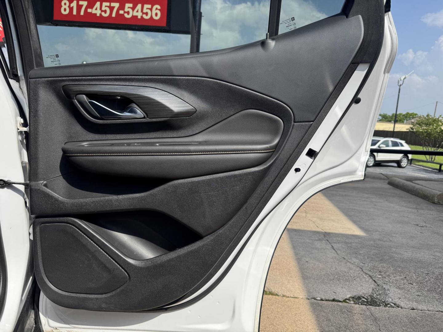 2019 WHITE GMC TERRAIN SLT (3GKALPEV7KL) , located at 5900 E. Lancaster Ave., Fort Worth, TX, 76112, (817) 457-5456, 0.000000, 0.000000 - Photo#13