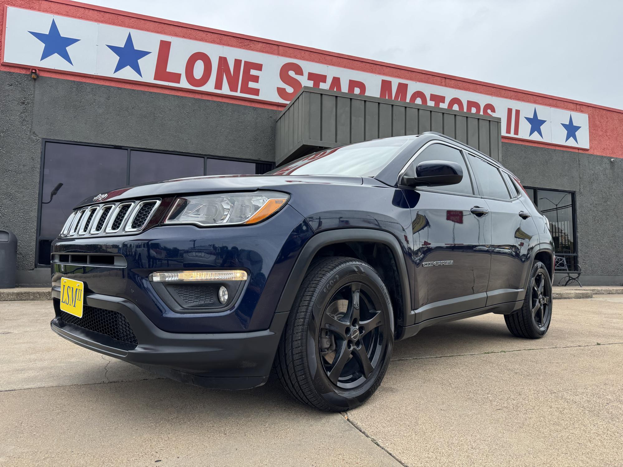 photo of 2017 JEEP COMPASS LATITUDE 