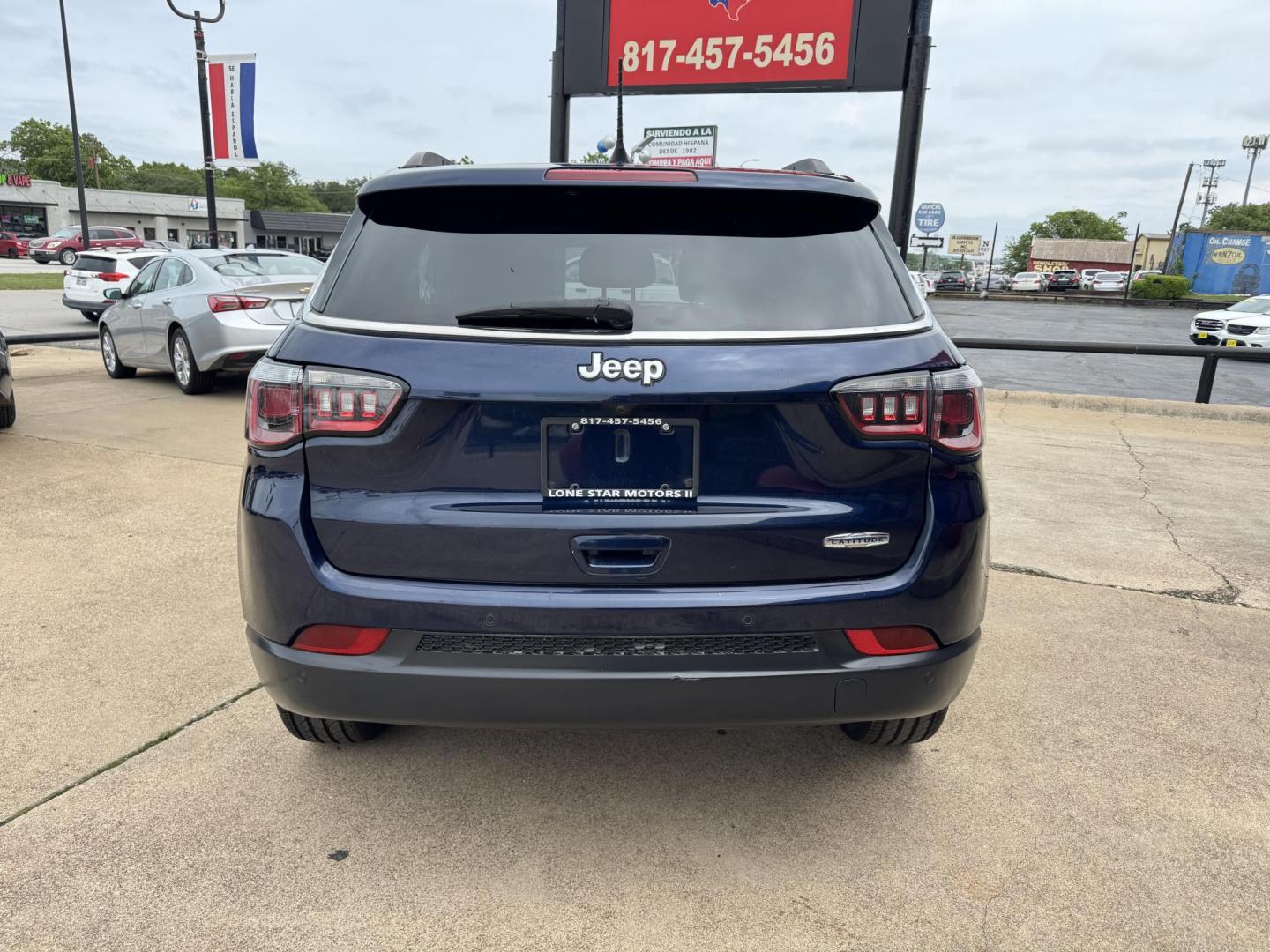 2017 BLUE JEEP COMPASS LATITUDE (3C4NJCBB4HT) , located at 5900 E. Lancaster Ave., Fort Worth, TX, 76112, (817) 457-5456, 0.000000, 0.000000 - Photo#4