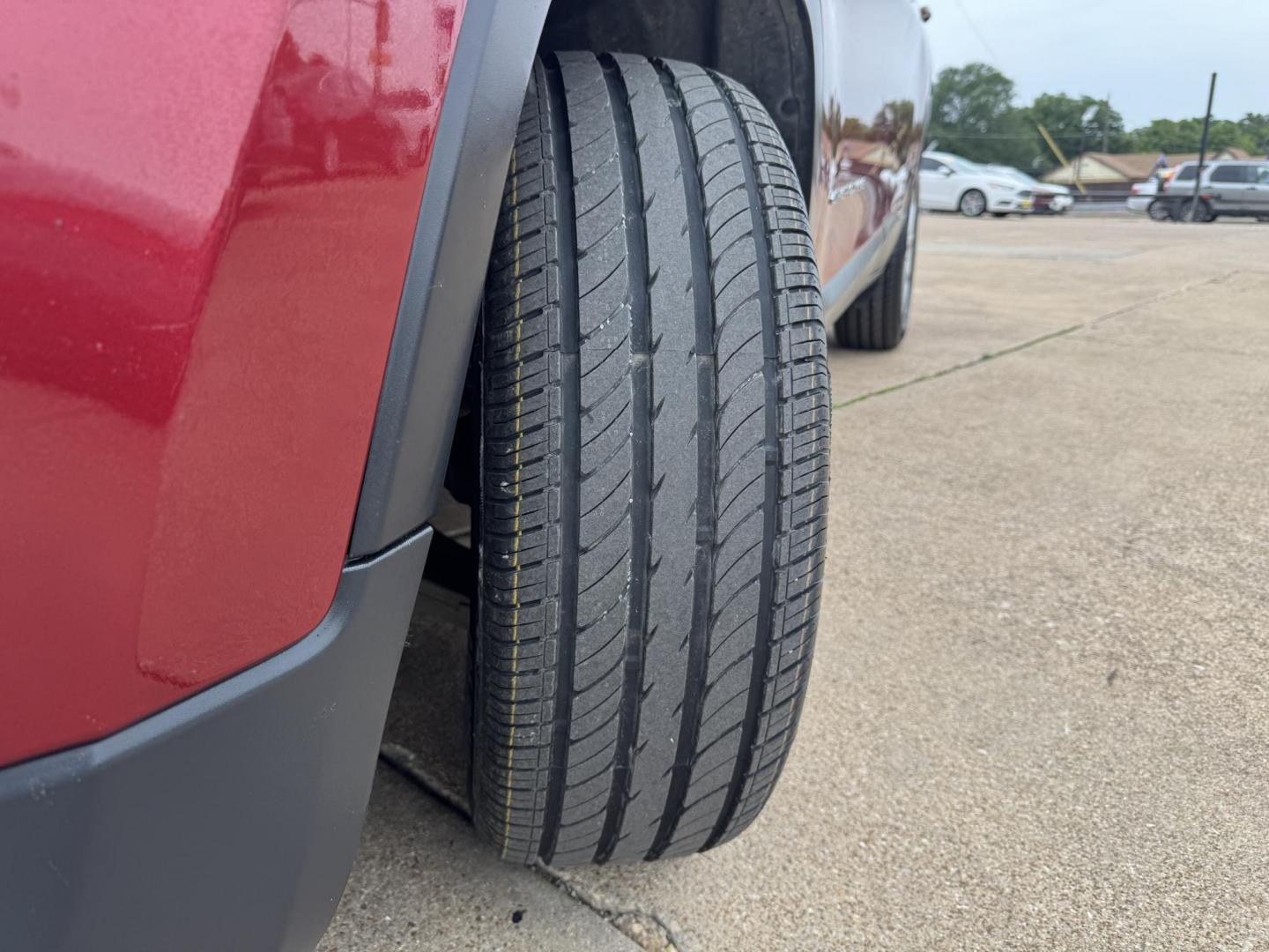 2017 RED JEEP CHEROKEE LATITUDE; N (1C4PJLCB4HD) , located at 5900 E. Lancaster Ave., Fort Worth, TX, 76112, (817) 457-5456, 0.000000, 0.000000 - Photo#22