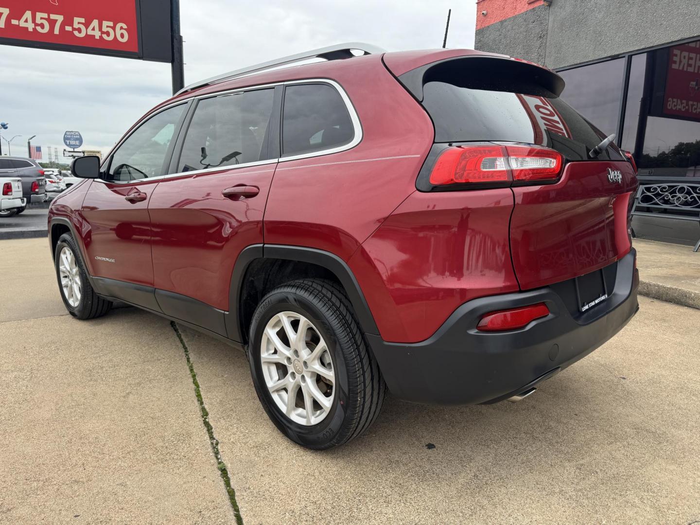 2017 RED JEEP CHEROKEE LATITUDE; N (1C4PJLCB4HD) , located at 5900 E. Lancaster Ave., Fort Worth, TX, 76112, (817) 457-5456, 0.000000, 0.000000 - Photo#7