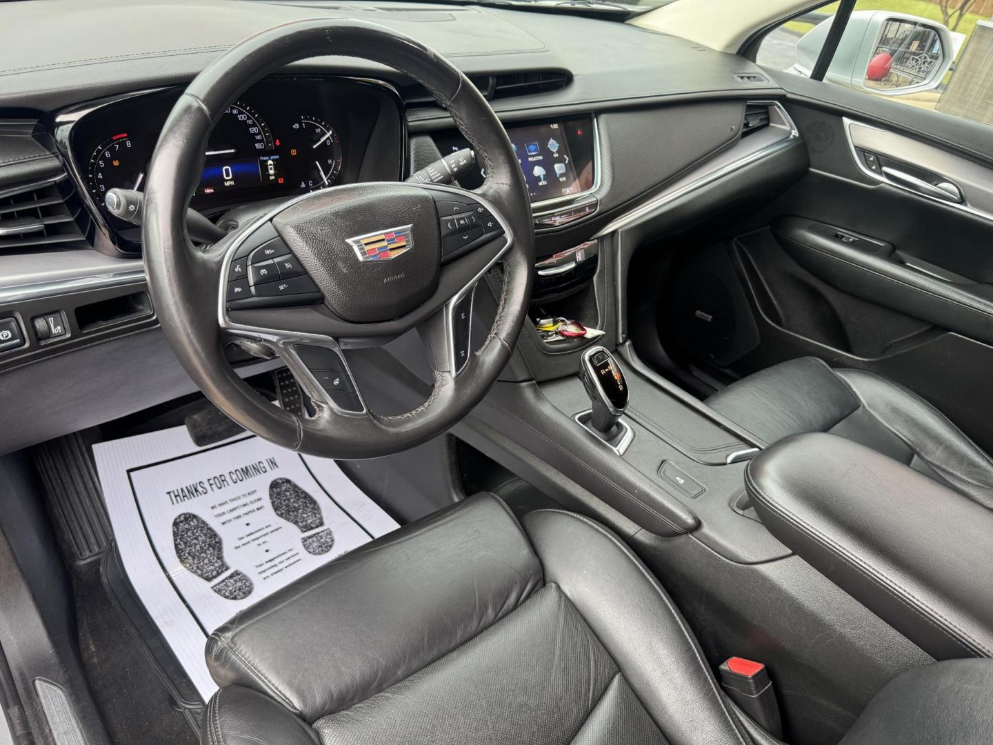 2017 SILVER CADILLAC XT5 LUXURY (1GYKNBRS4HZ) , located at 5900 E. Lancaster Ave., Fort Worth, TX, 76112, (817) 457-5456, 0.000000, 0.000000 - Photo#12
